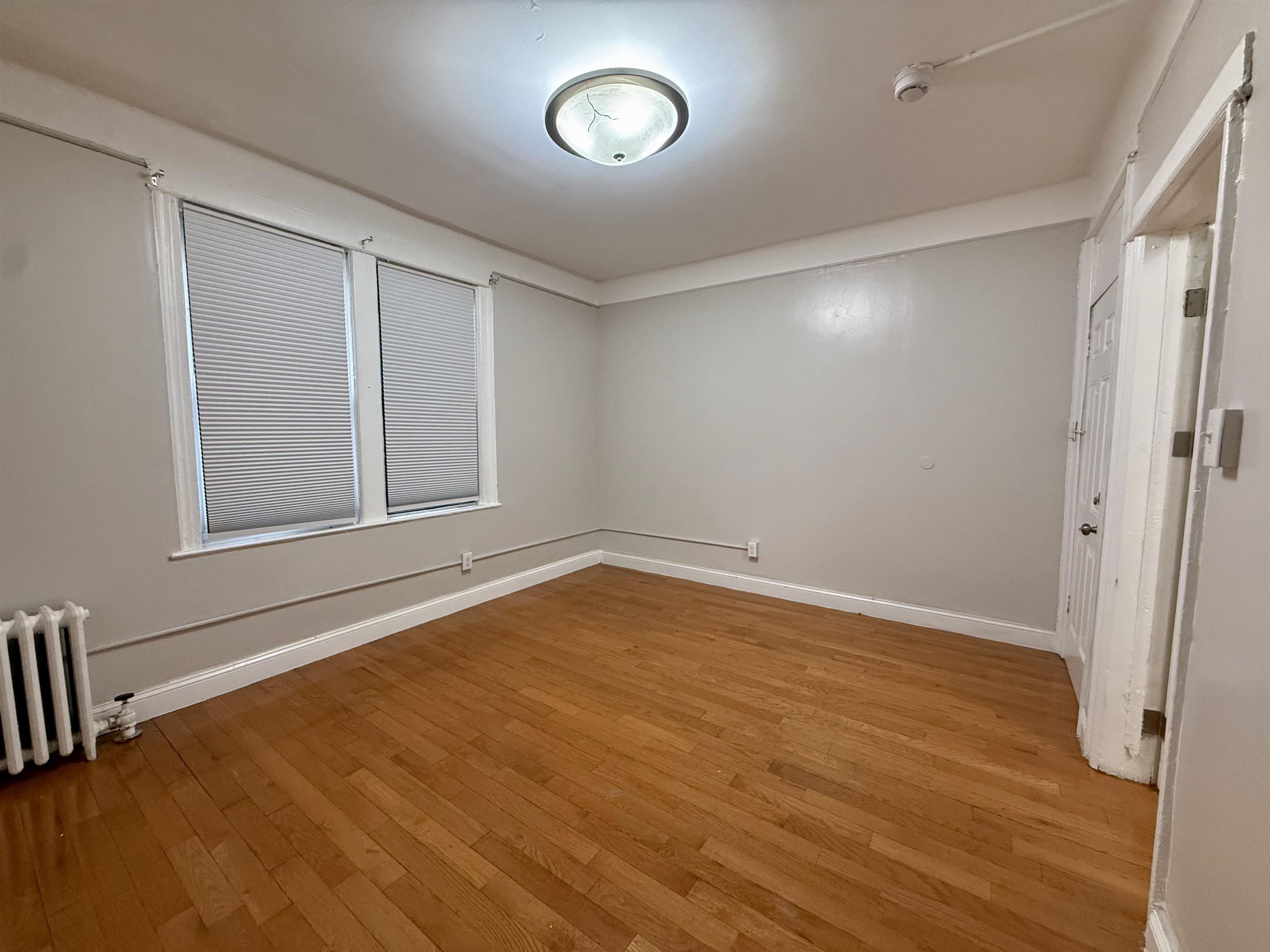 124 74TH ST Unit: 4