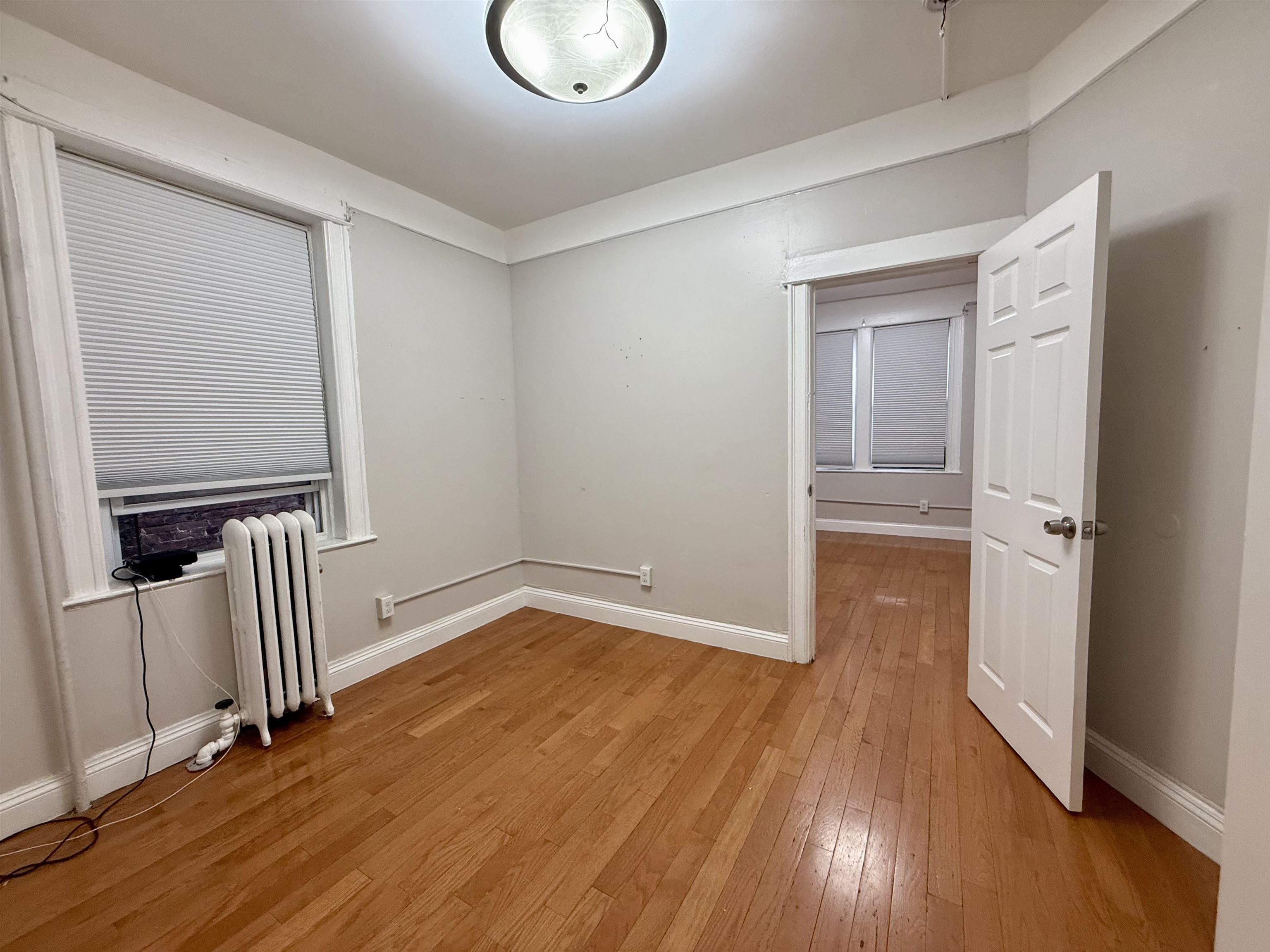 124 74TH ST Unit: 4