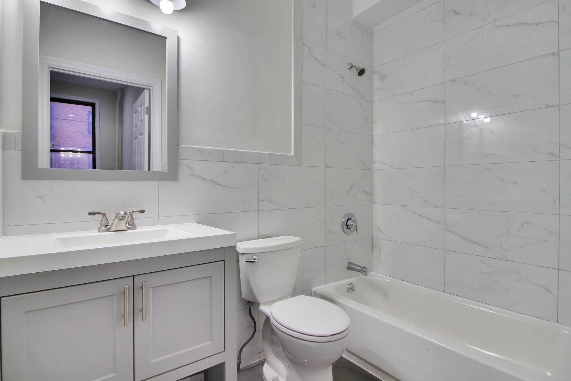 332 JACKSON ST Unit: 2L