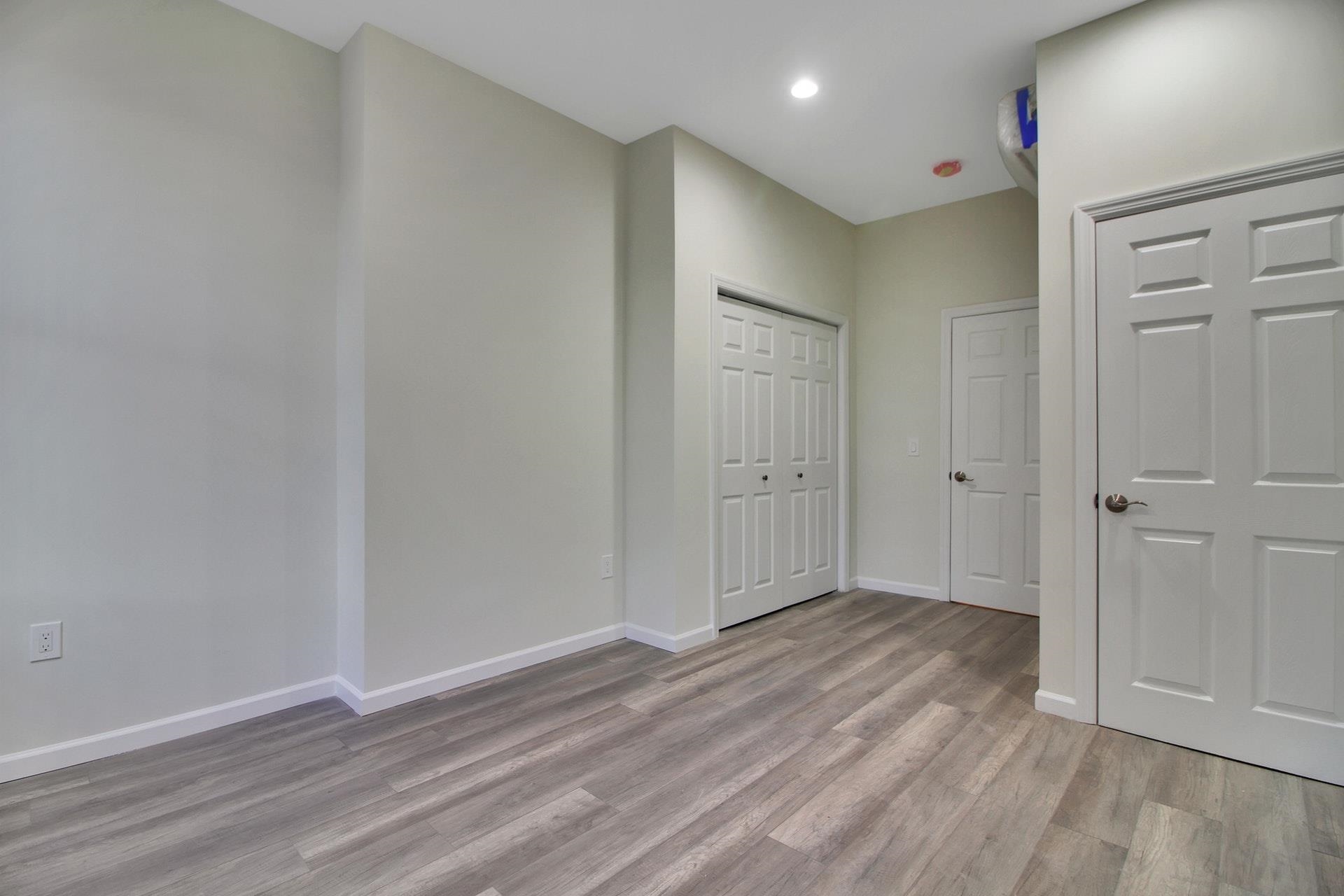 332 JACKSON ST Unit: 2L