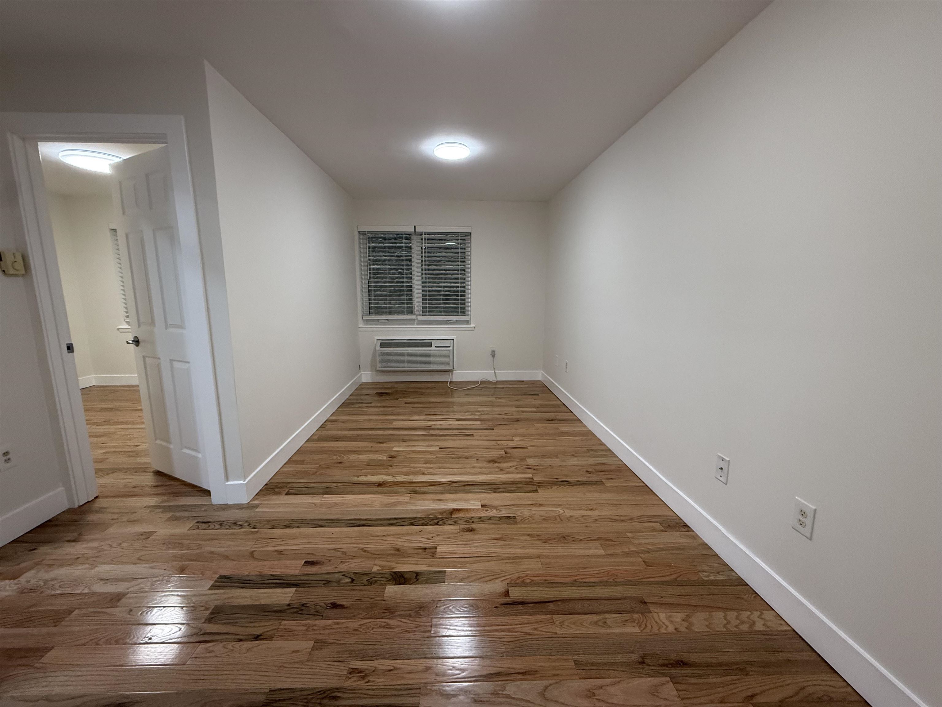 6111 PARK AVE Unit: 1B