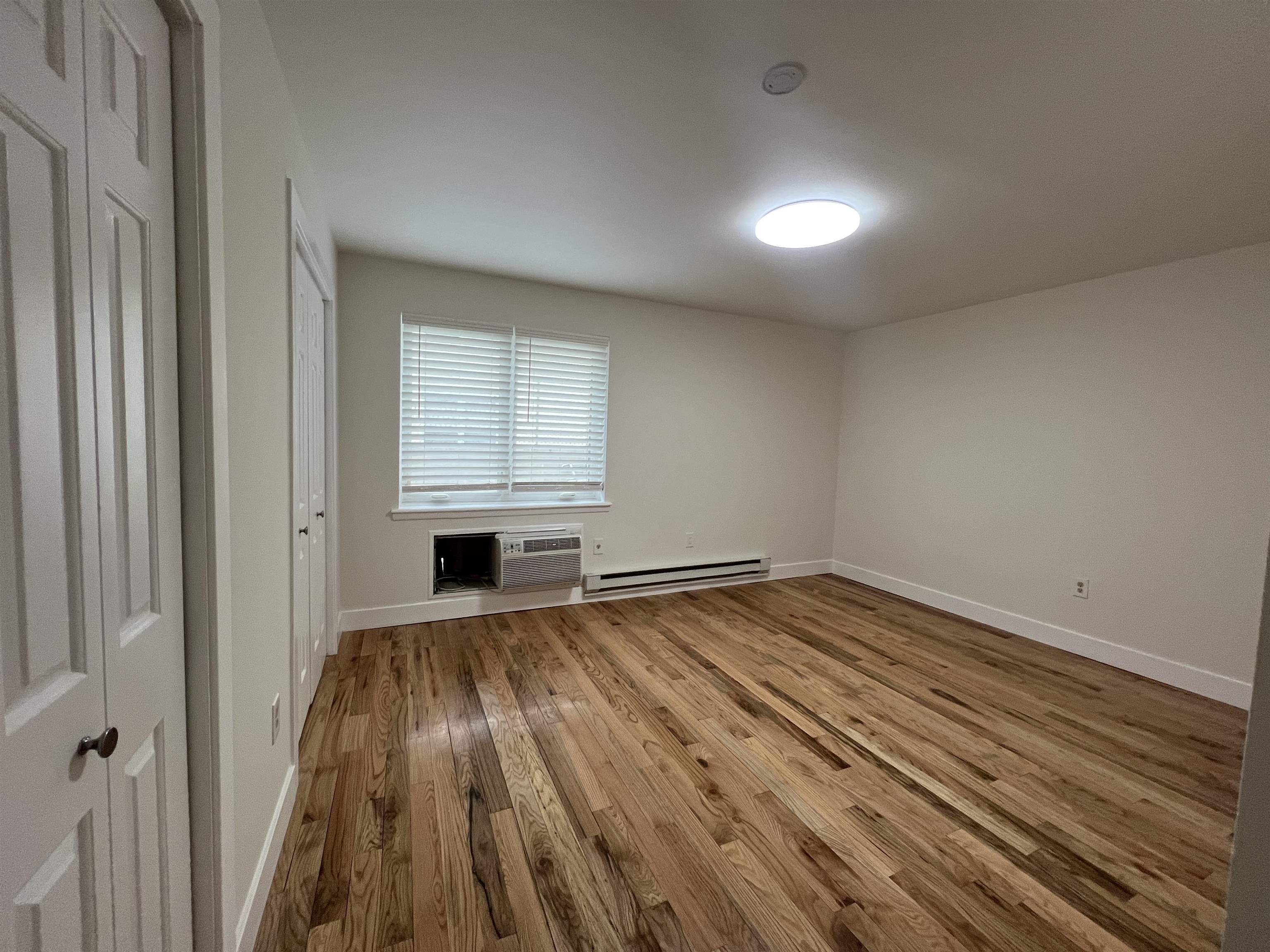 6111 PARK AVE Unit: 1B