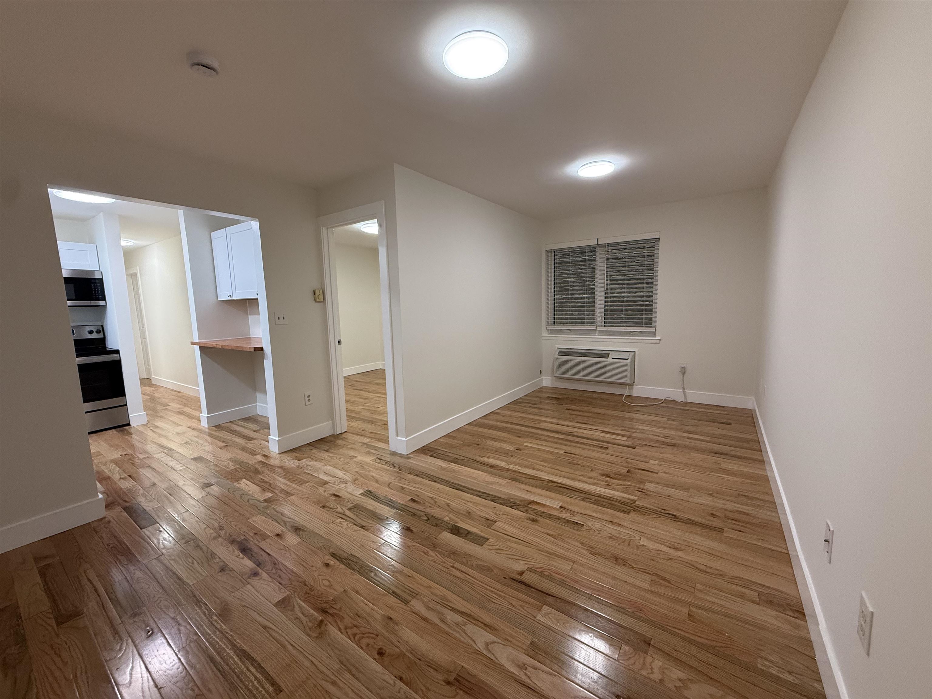 6111 PARK AVE Unit: 1B