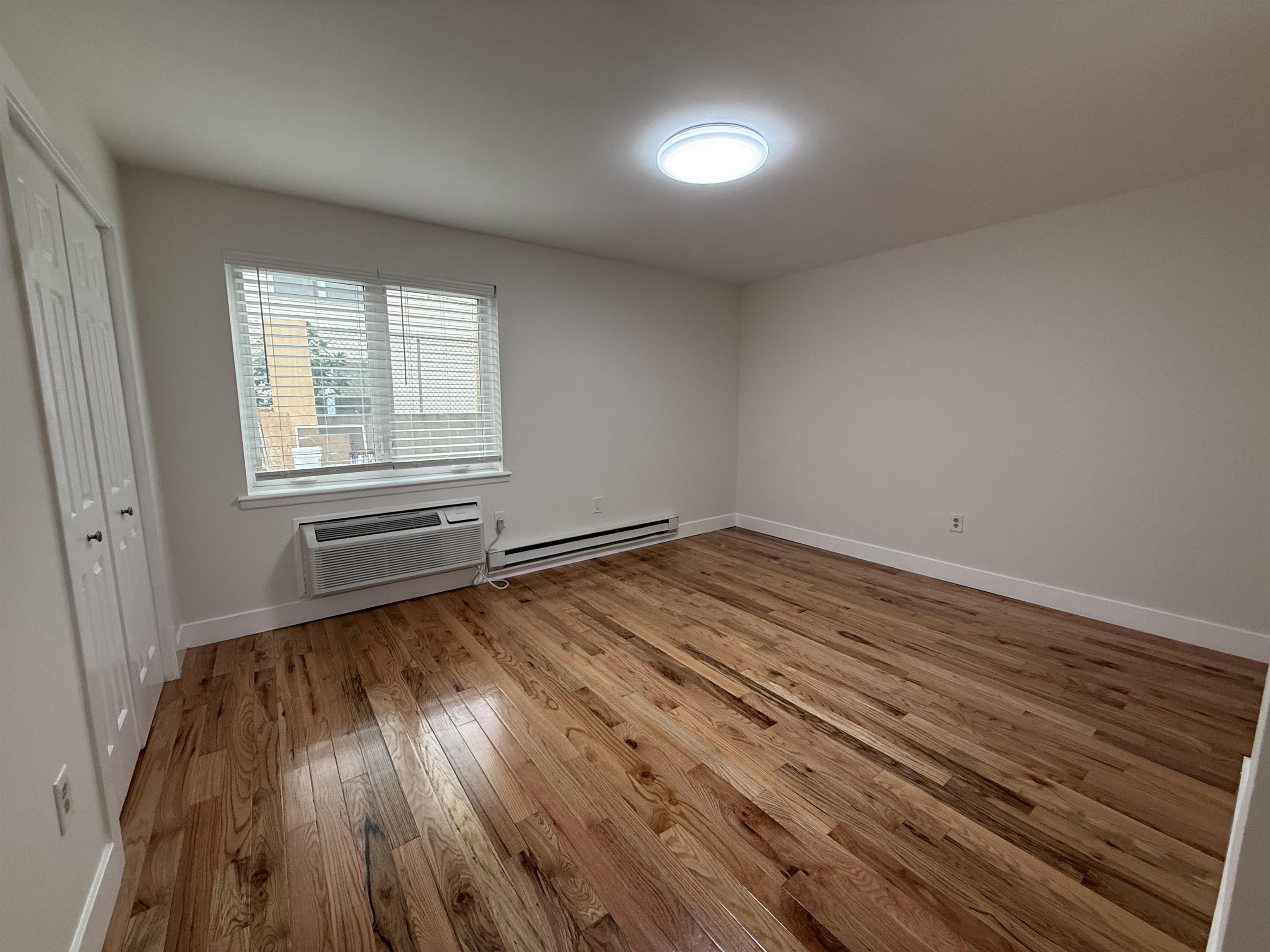 6111 PARK AVE Unit: 1B