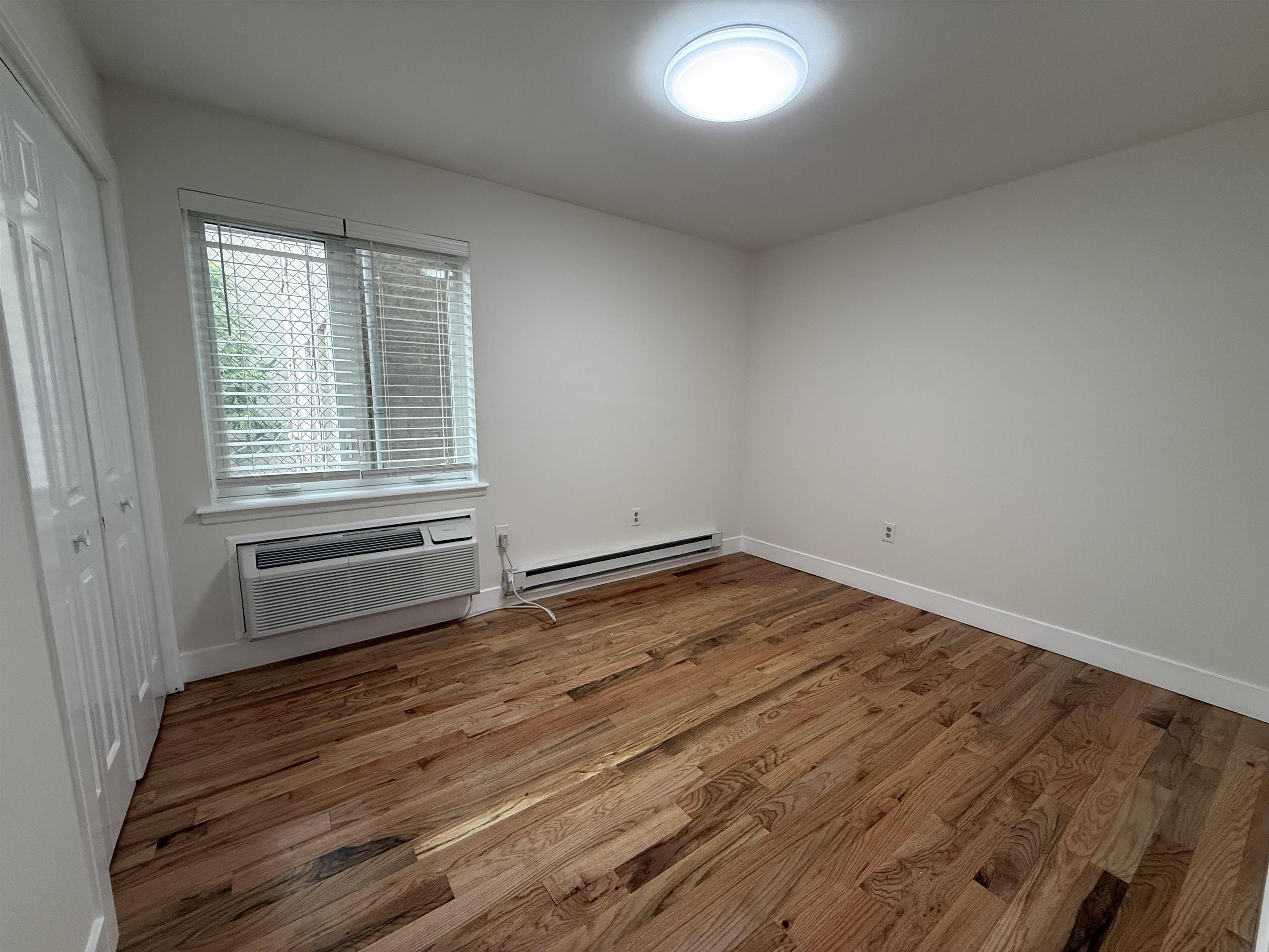 6111 PARK AVE Unit: 1B