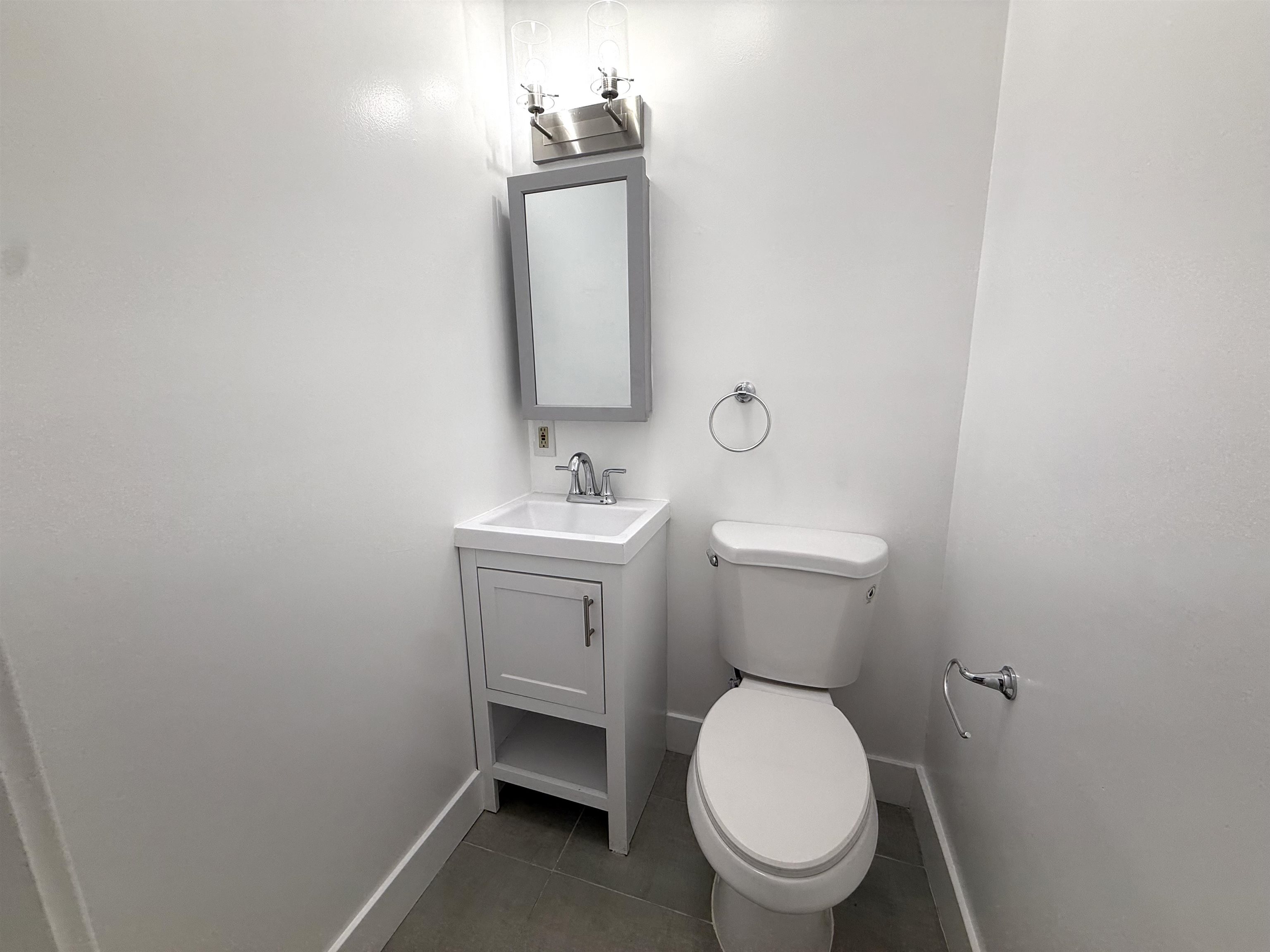 6111 PARK AVE Unit: 1B