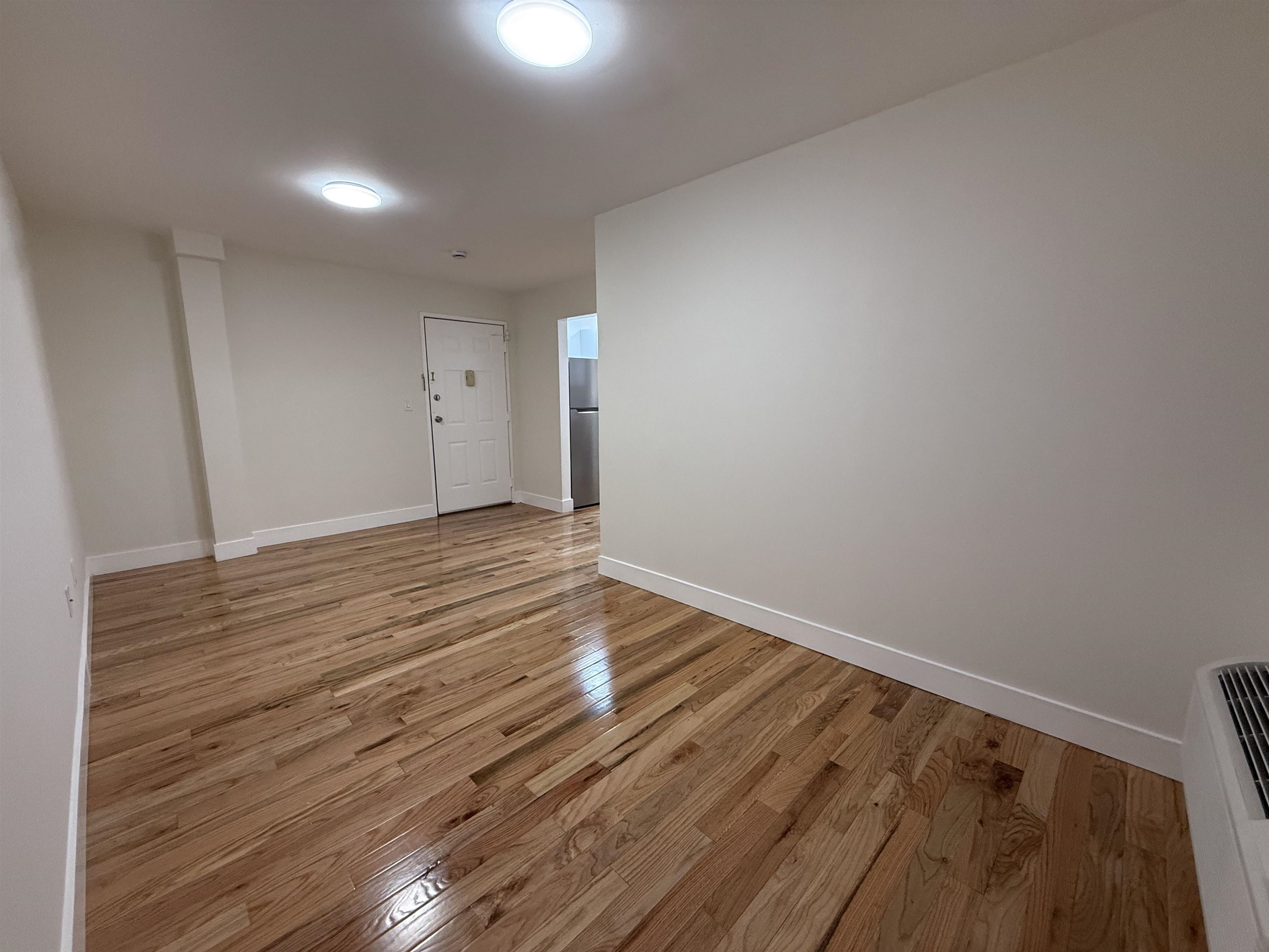 6111 PARK AVE Unit: 1B