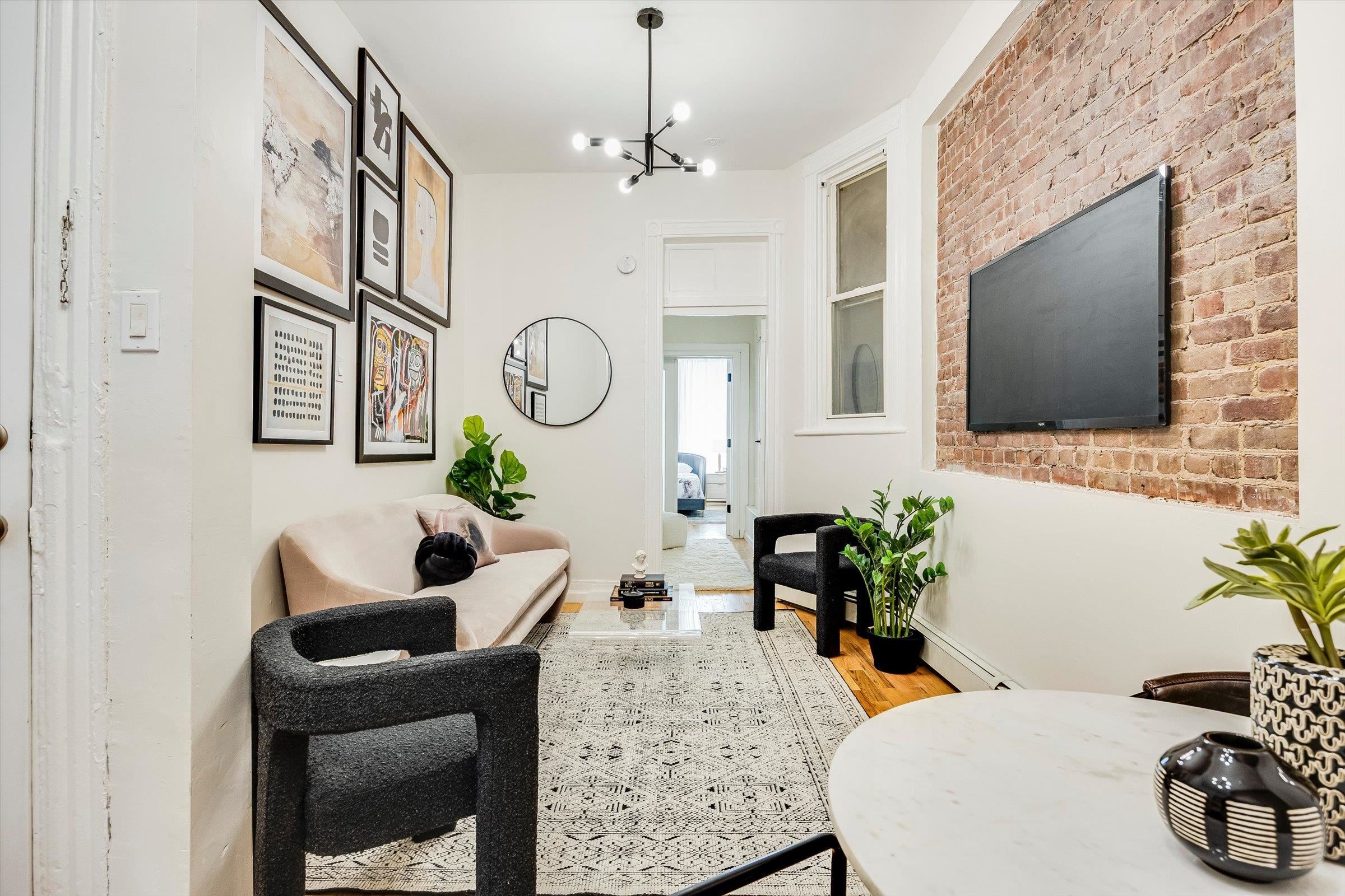 147 NEW YORK AVE Unit: 3L
