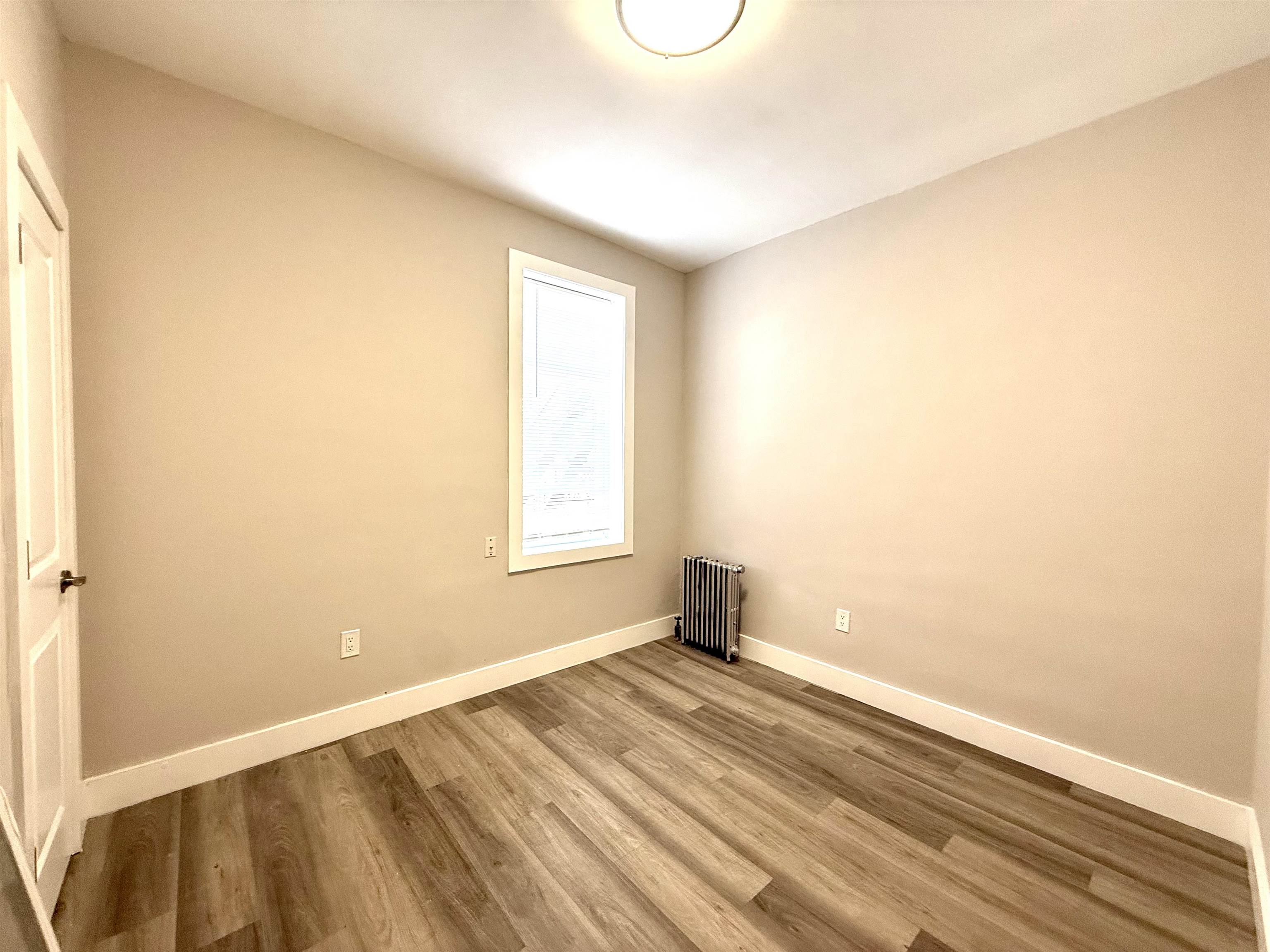 6002 HUDSON AVE Unit: 3