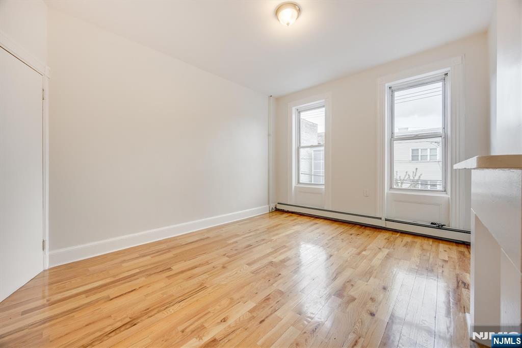 147 New York Avenue 202