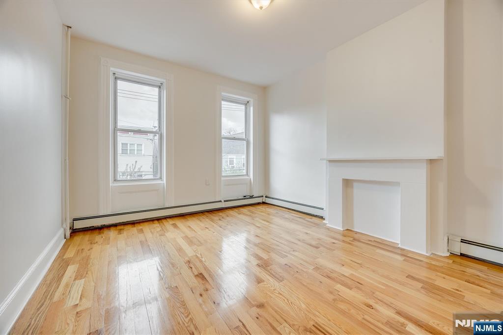 147 New York Avenue 202