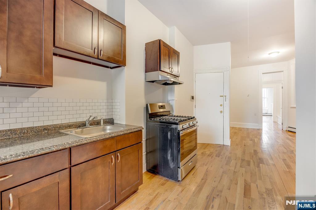 147 New York Avenue 202