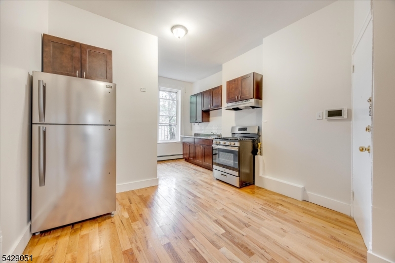 147 New York Ave 2L