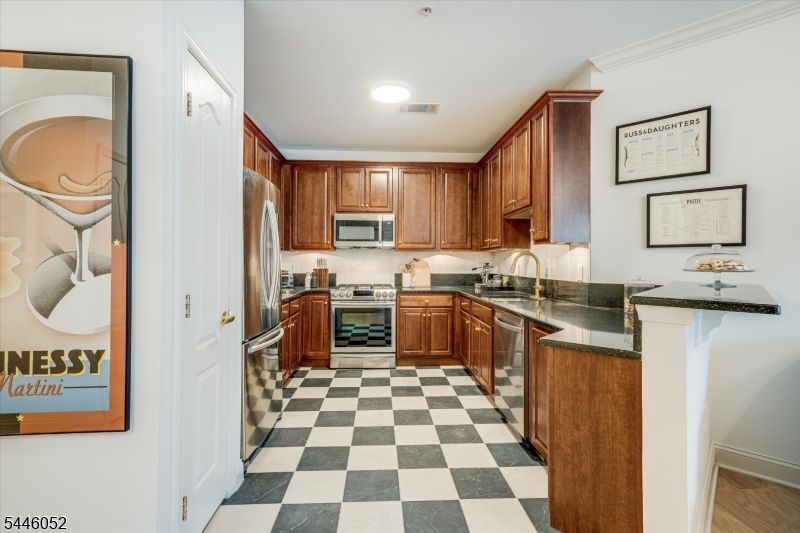 7312 Coventry Ct 312