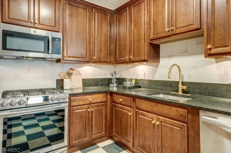 7312 Coventry Ct 312