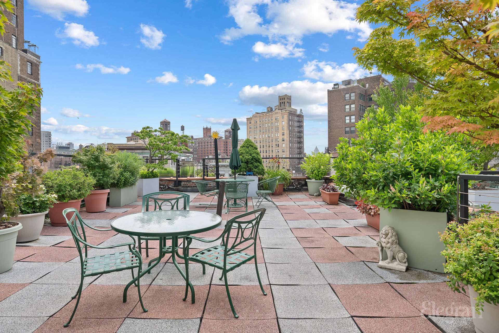 140 W 10th Street 3FE