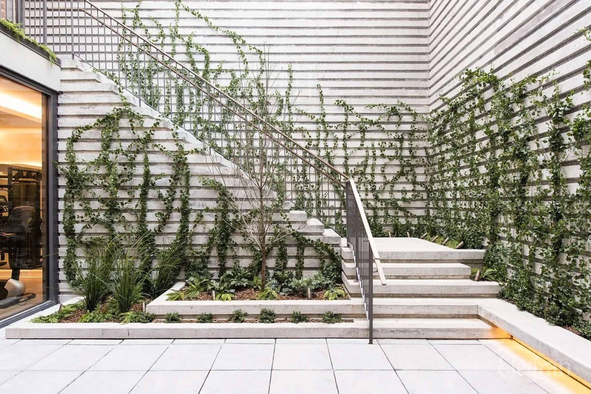 561 Pacific Street 401