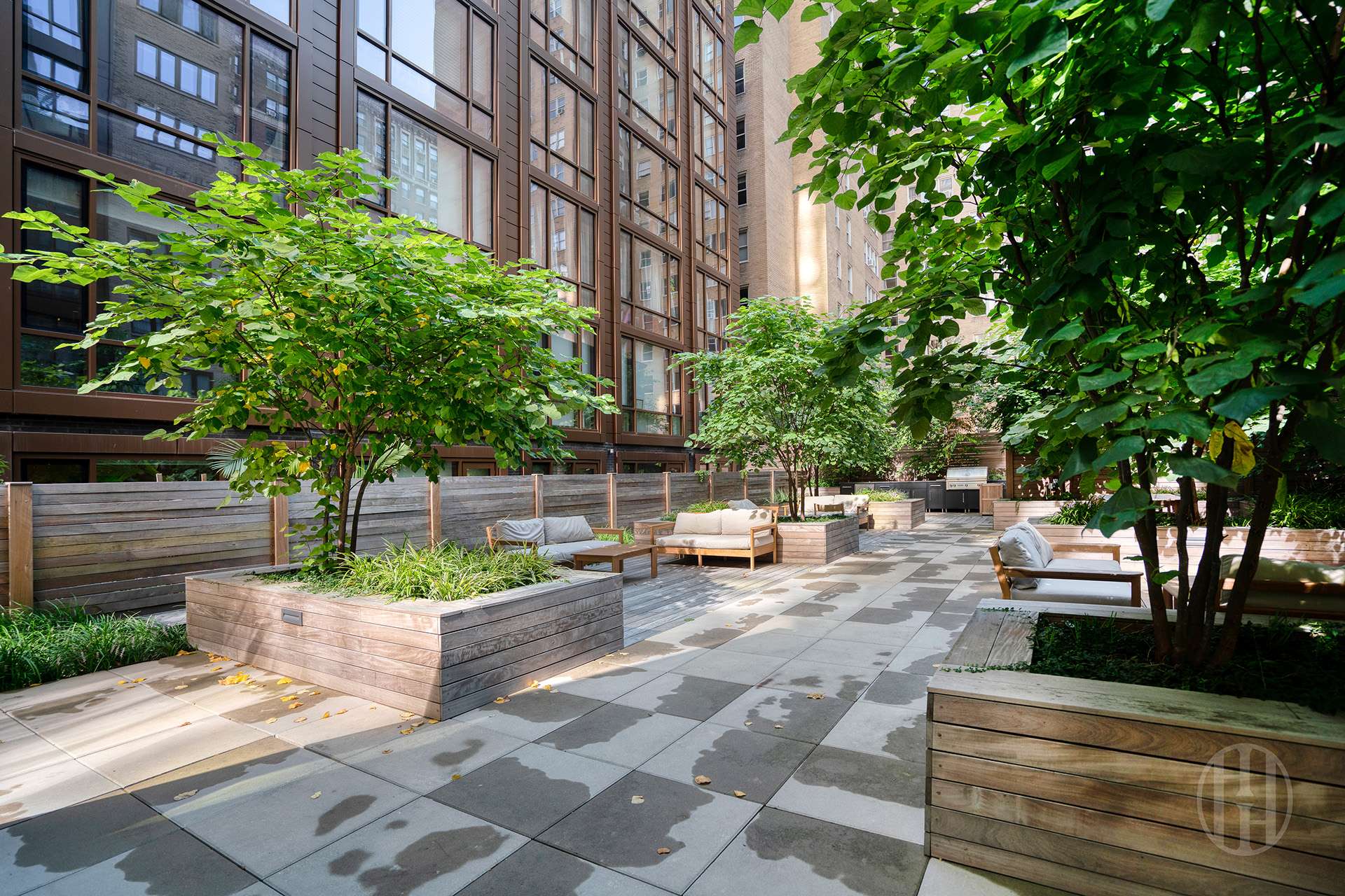 225 E 19th Street 203