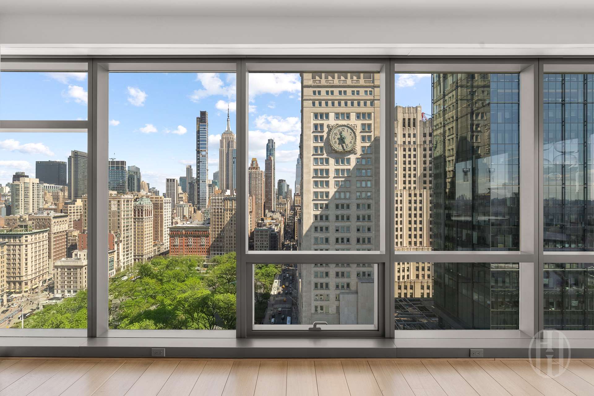 23 E 22nd Street 28B