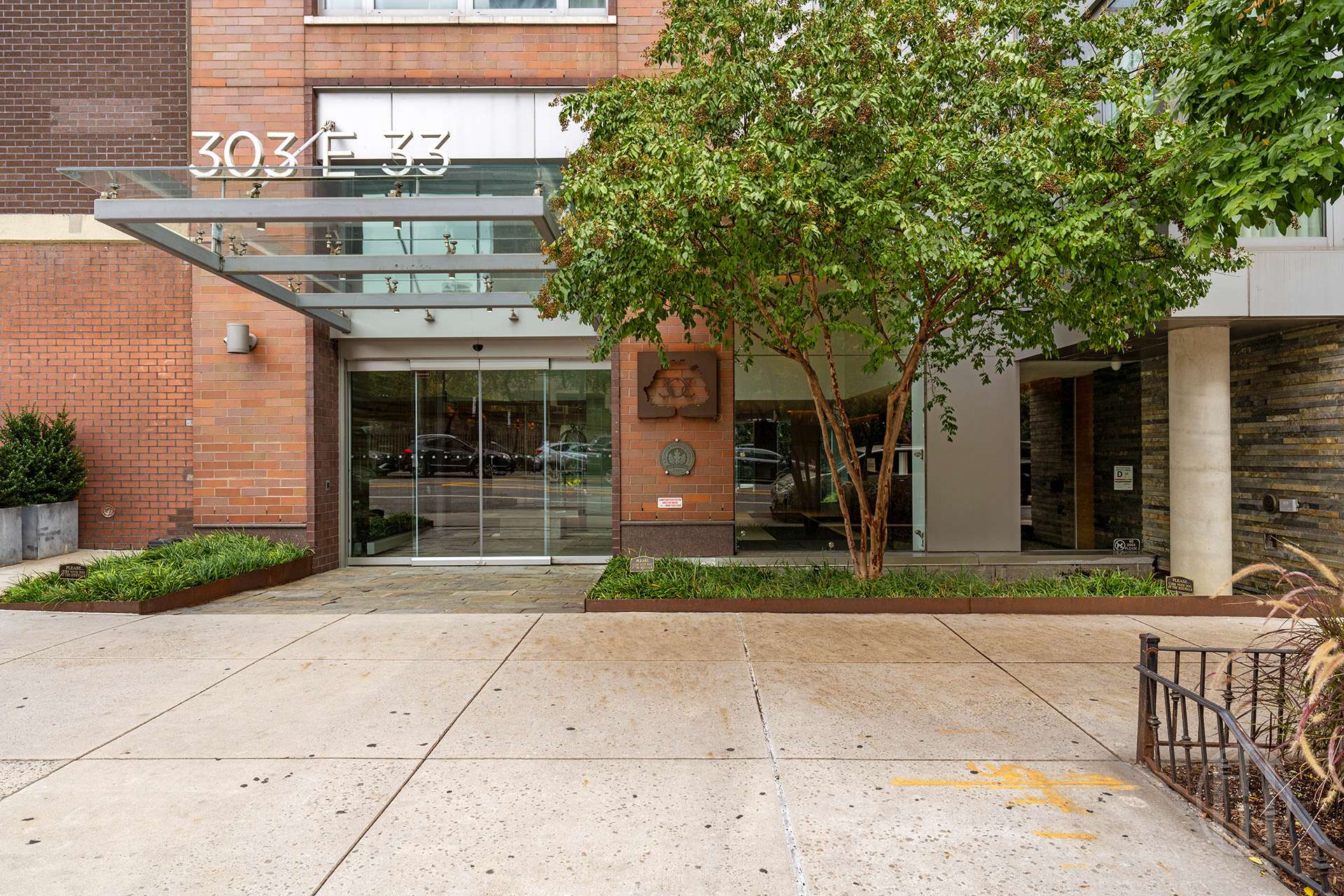 303 E 33rd Street 11E