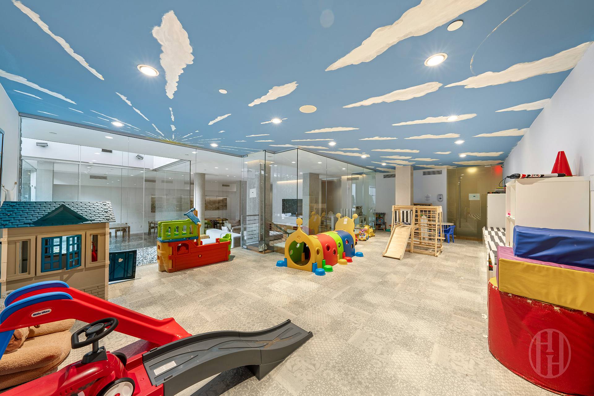 303 E 33rd Street 11E