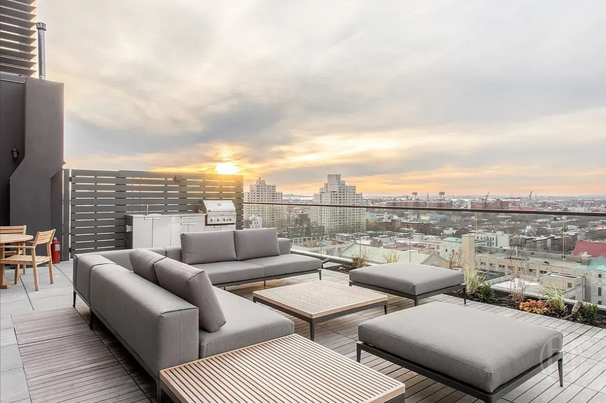 561 Pacific Street 401