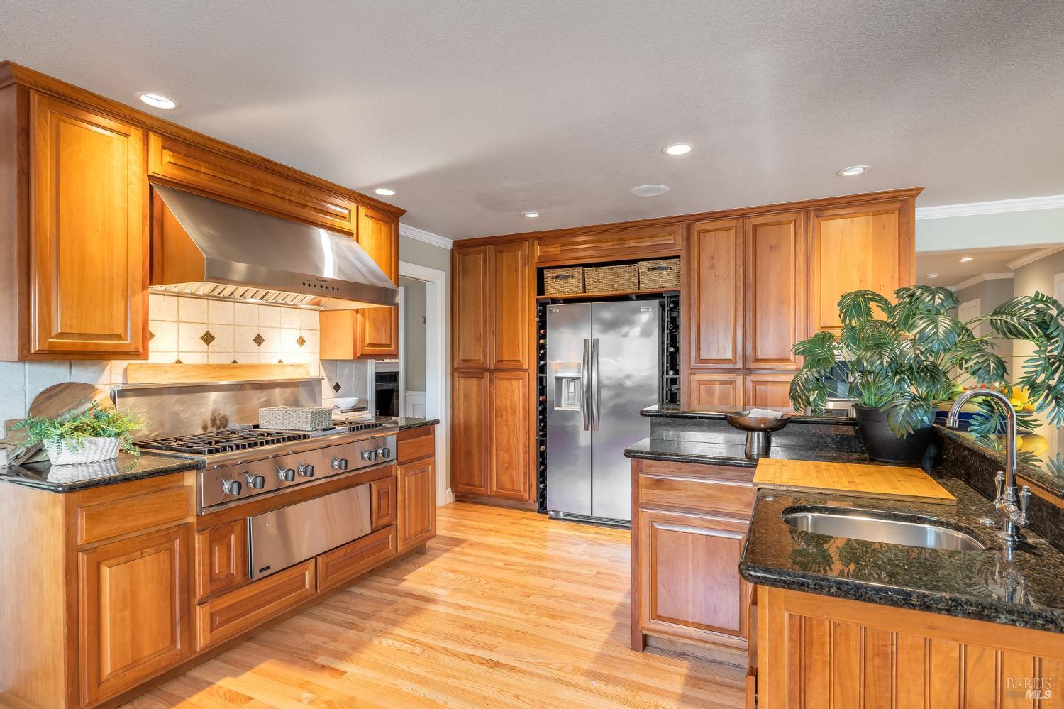 16 Fontana Ct