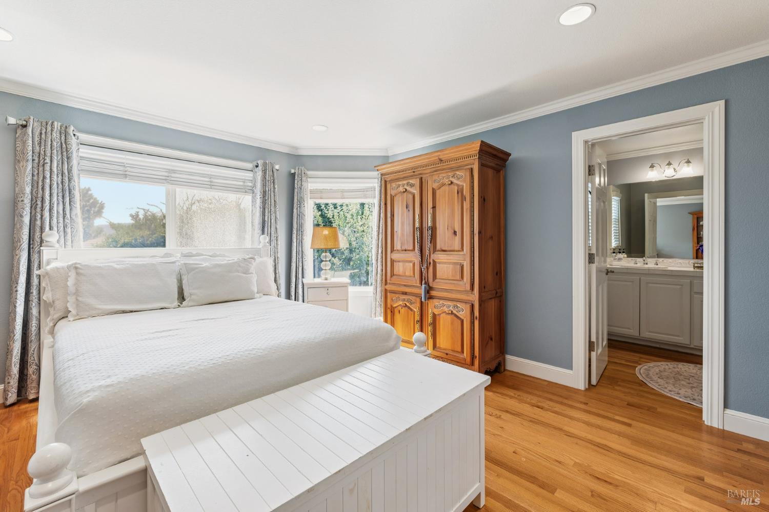 16 Fontana Ct