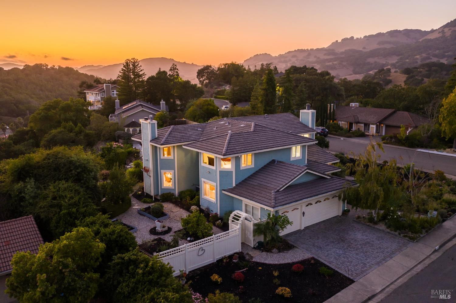 16 Fontana Ct