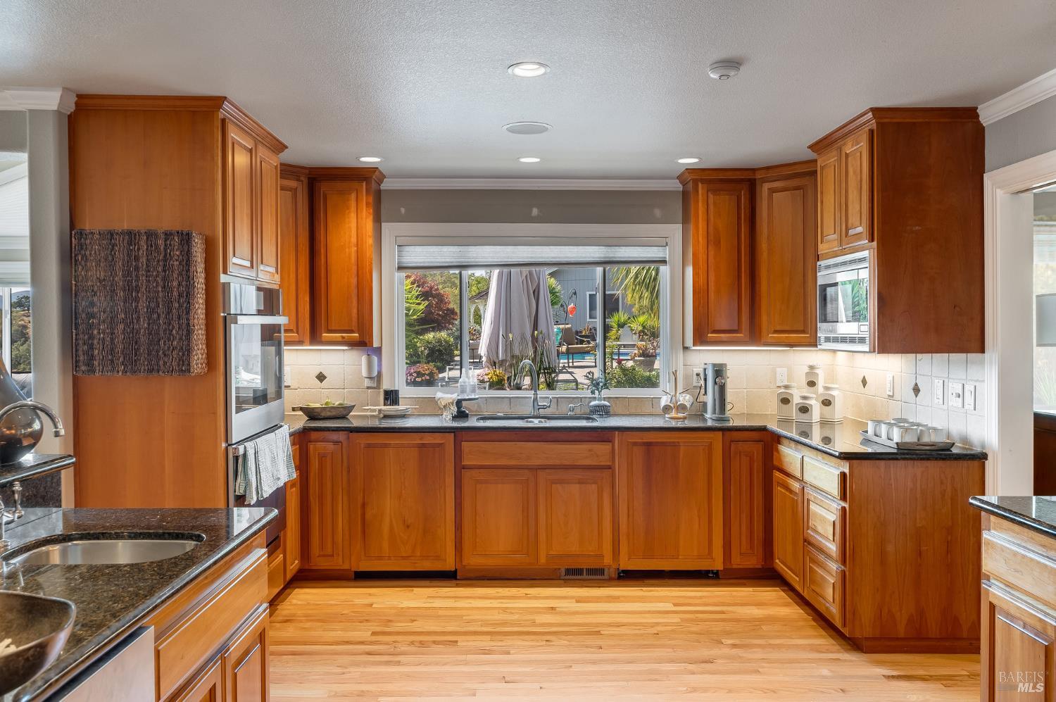 16 Fontana Ct