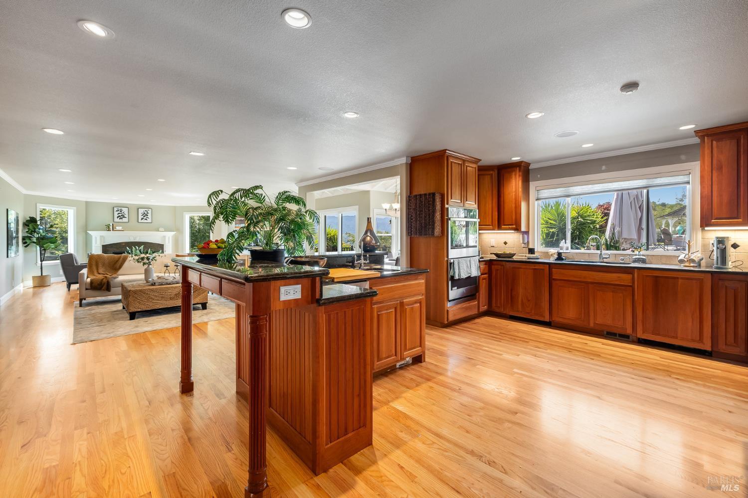 16 Fontana Ct