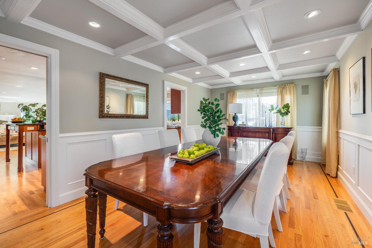 16 Fontana Ct