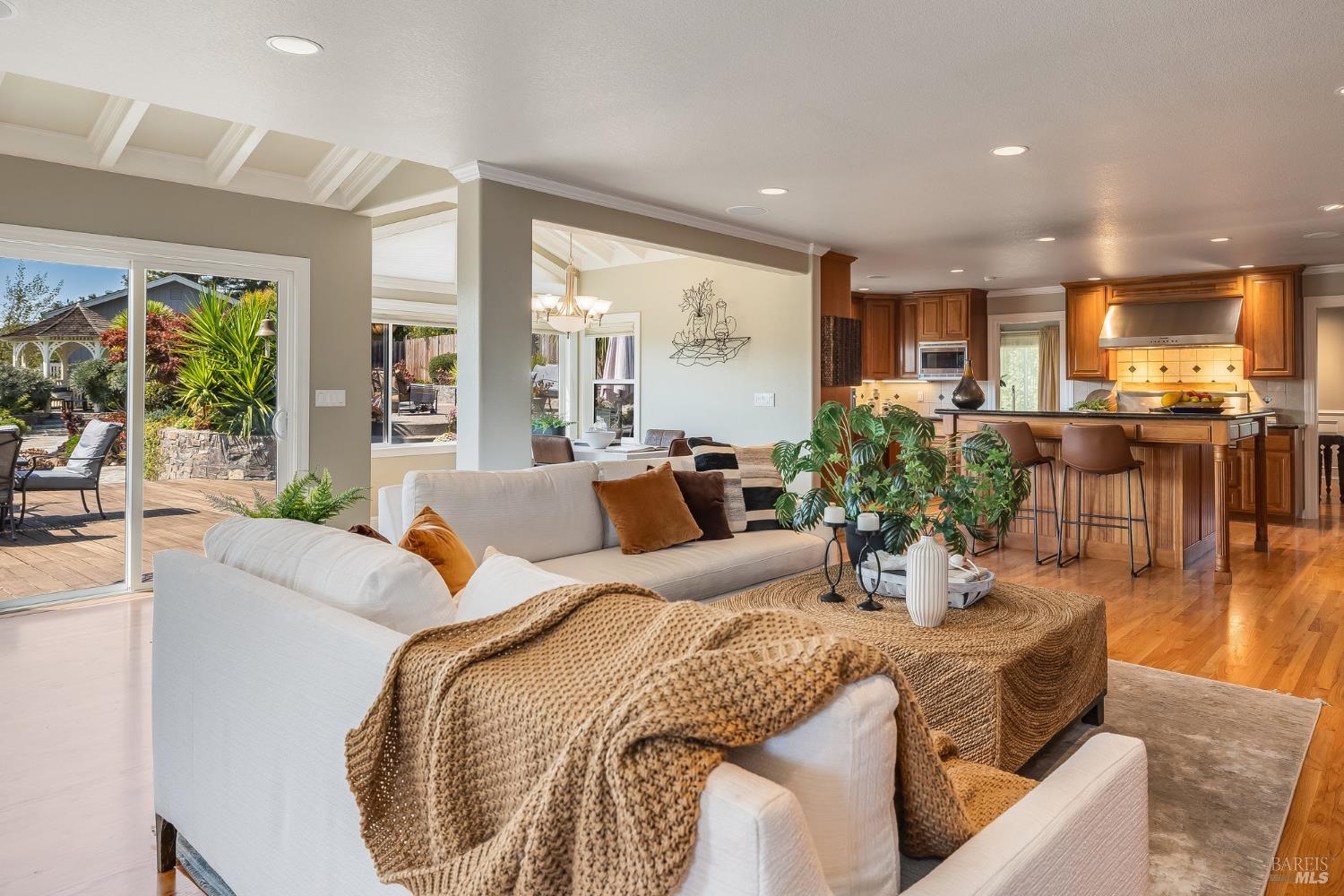 16 Fontana Ct