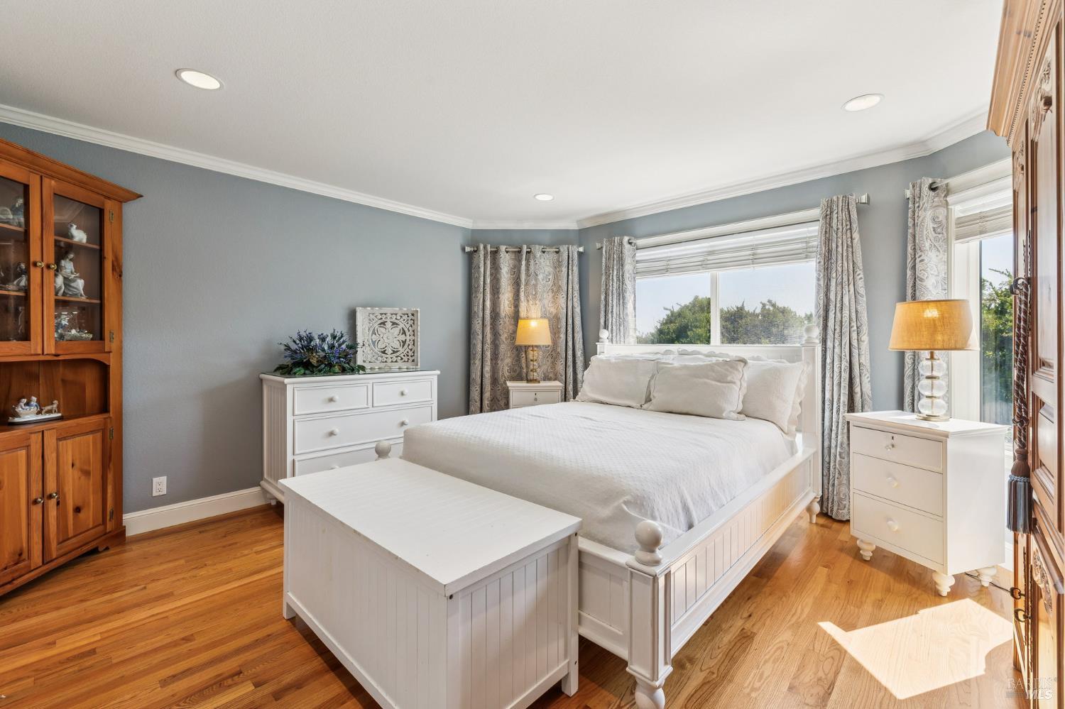16 Fontana Ct