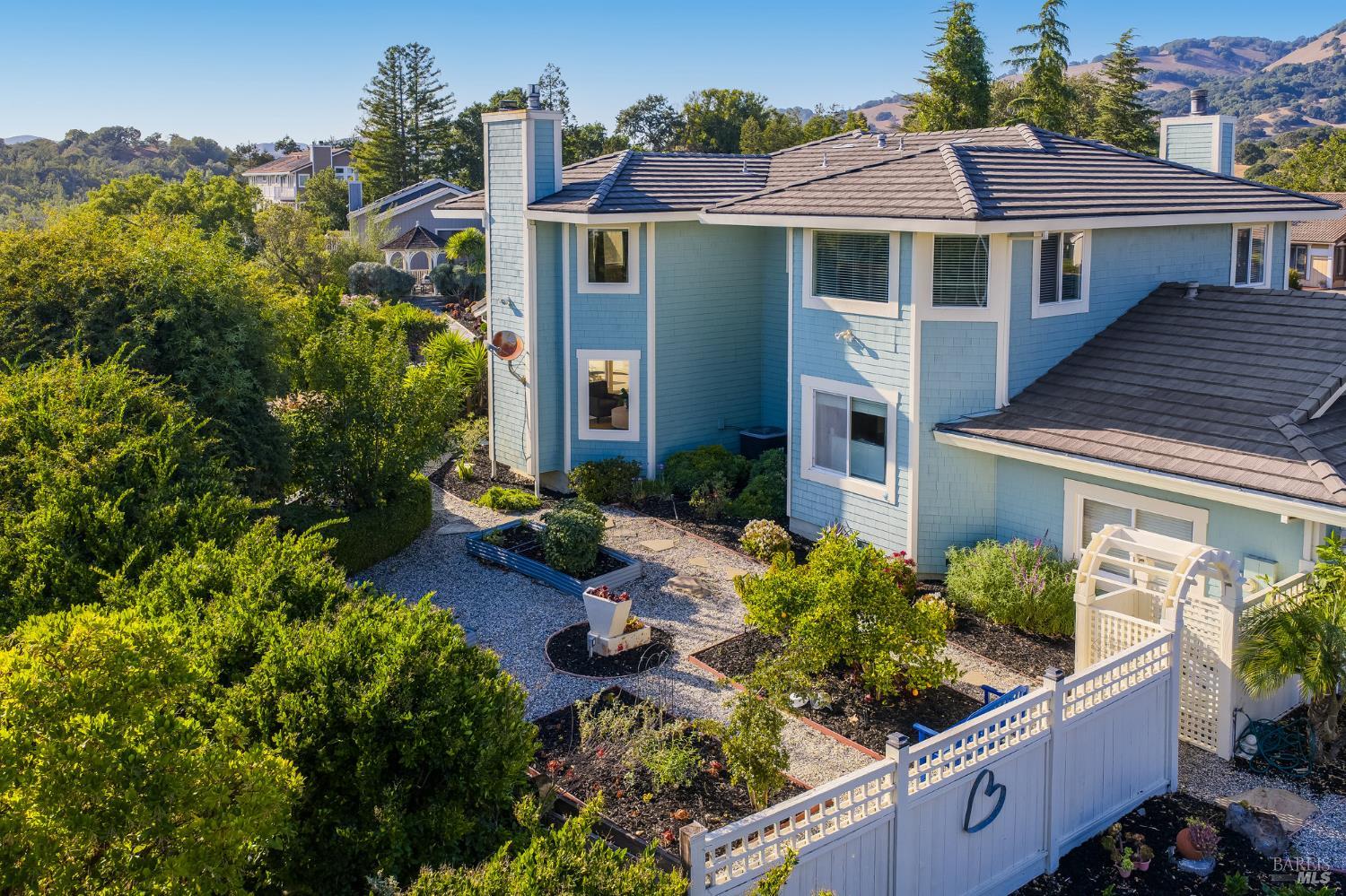 16 Fontana Ct