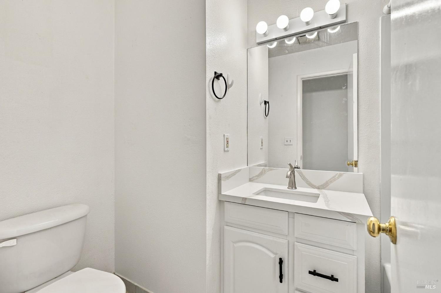 25 San Aleso Court
