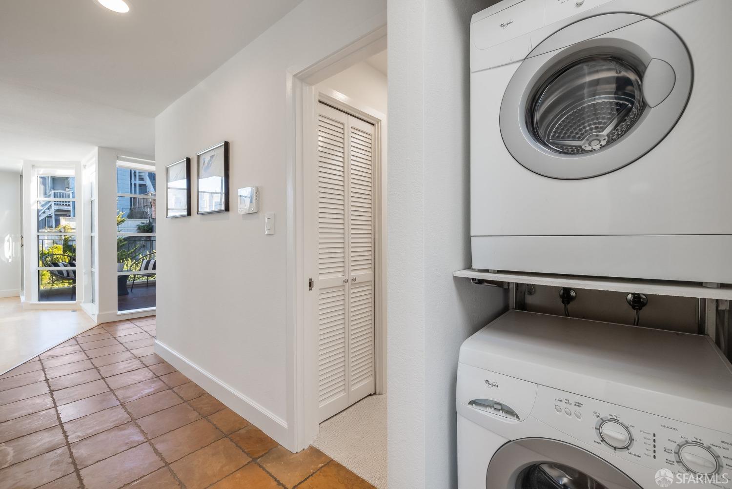 1940 Stockton St #303