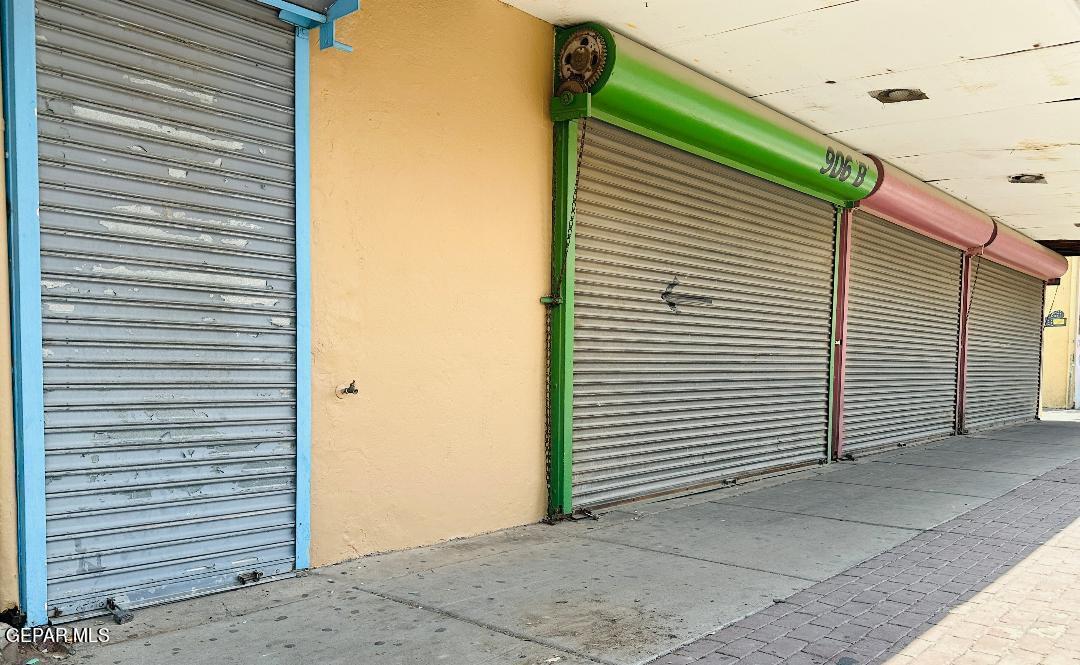 906 S Stanton Street