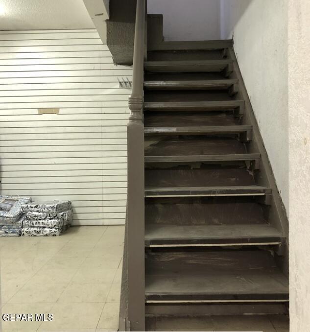 906 S Stanton Street