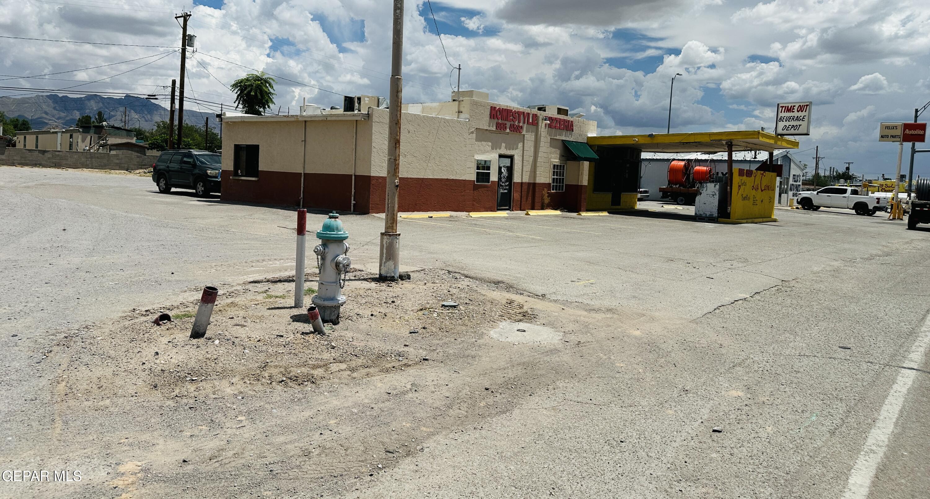 825 S South Main St. Street