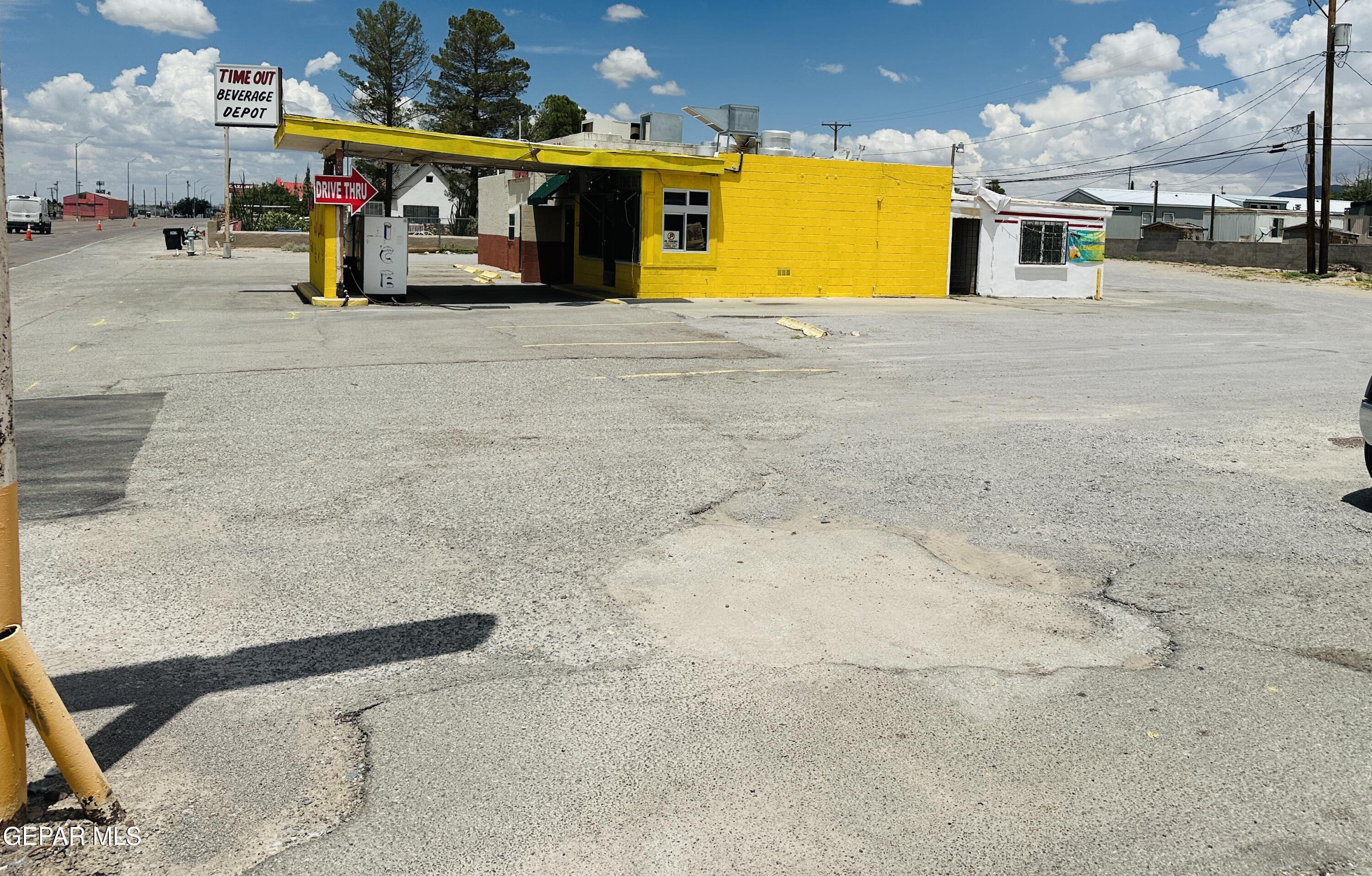 825 S South Main St. Street