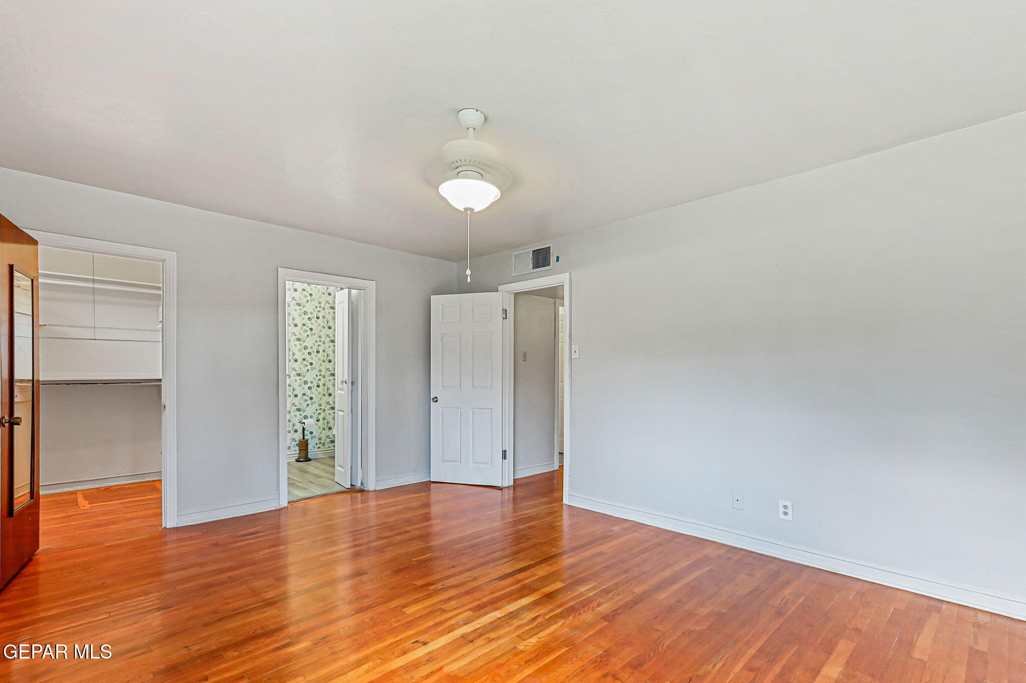 5128 CAMINO DE LA VISTA Drive
