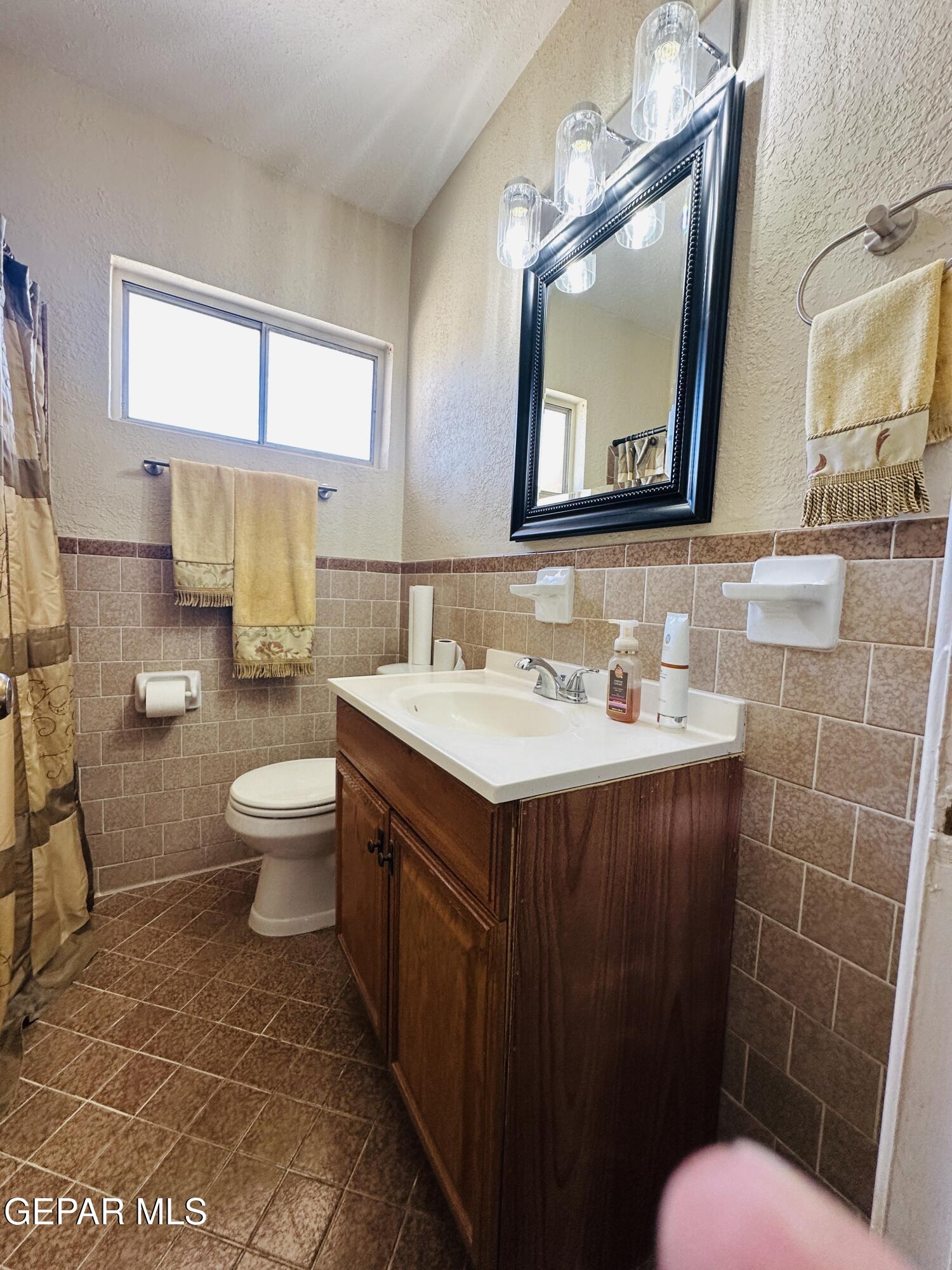 8827 Mount Delano Drive