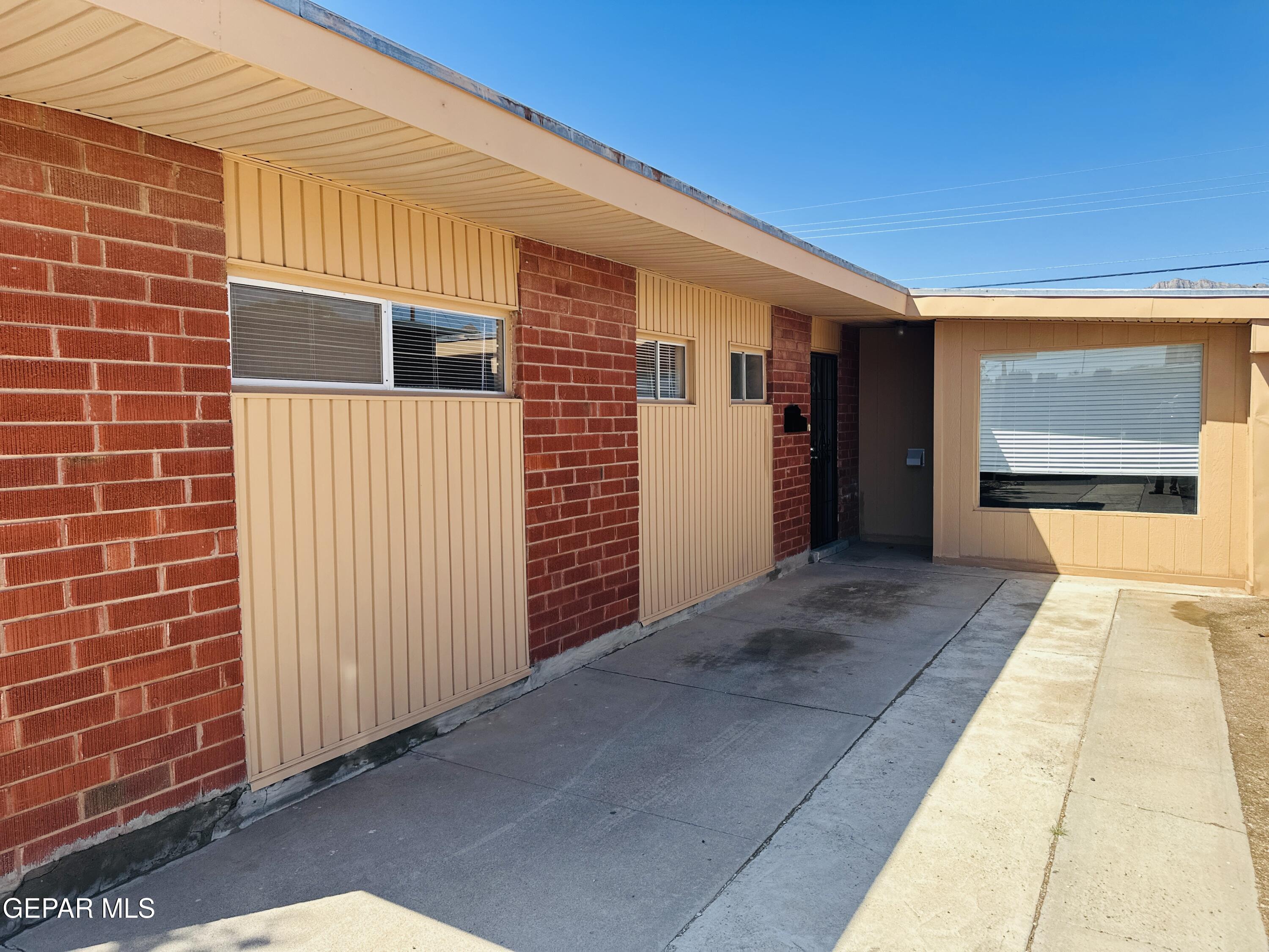 8827 Mount Delano Drive