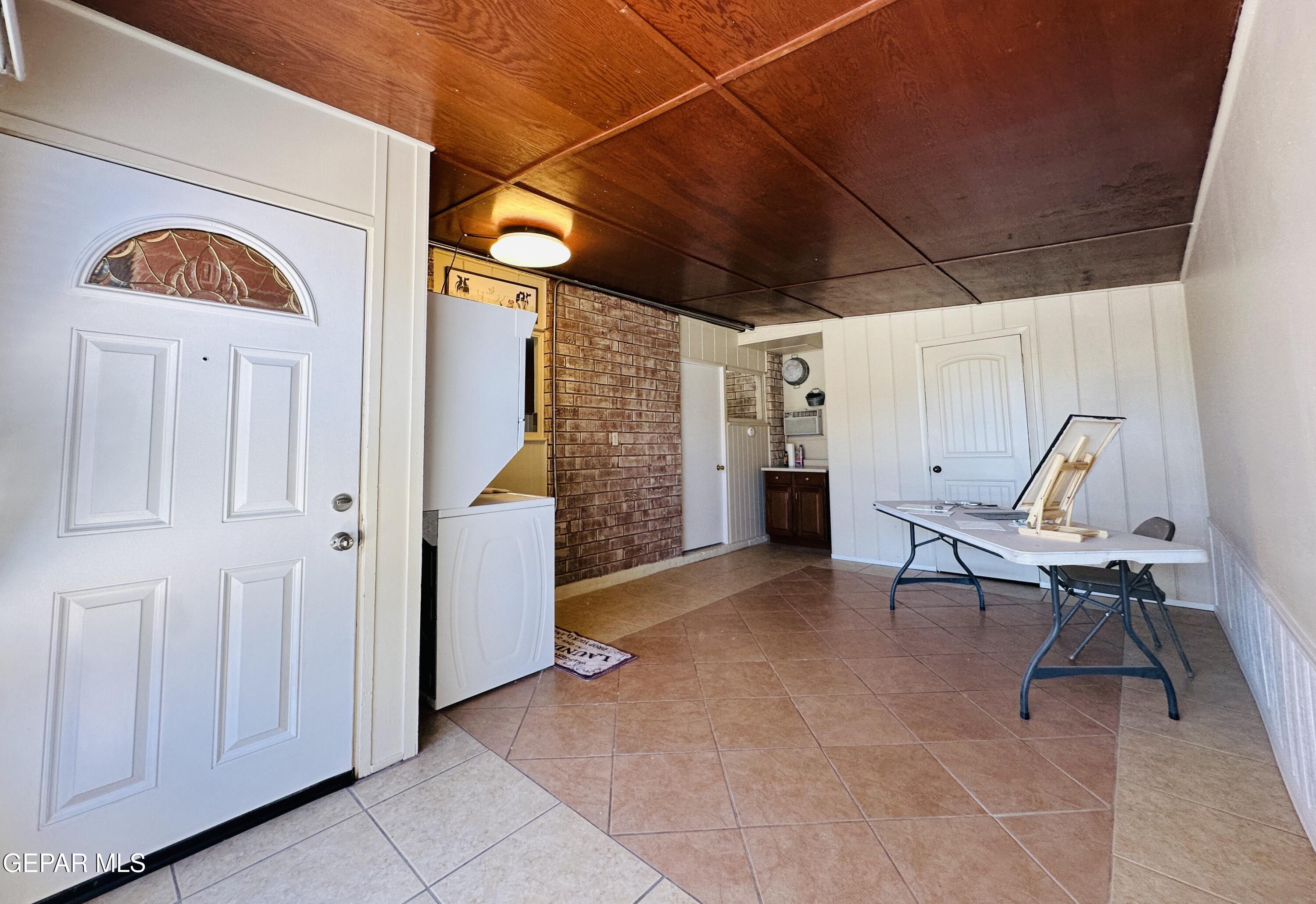 8827 Mount Delano Drive
