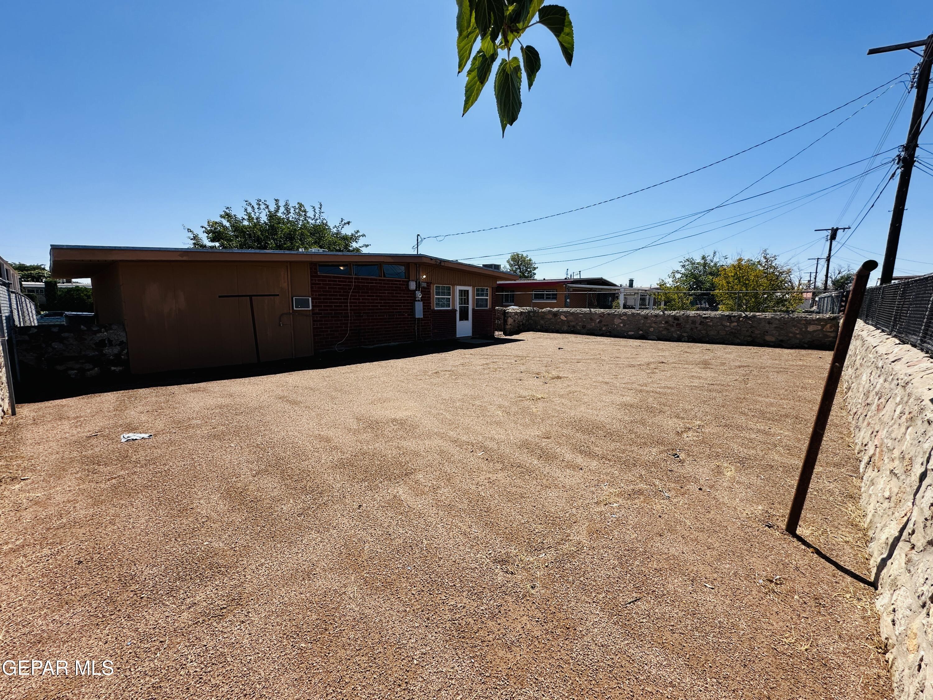 8827 Mount Delano Drive