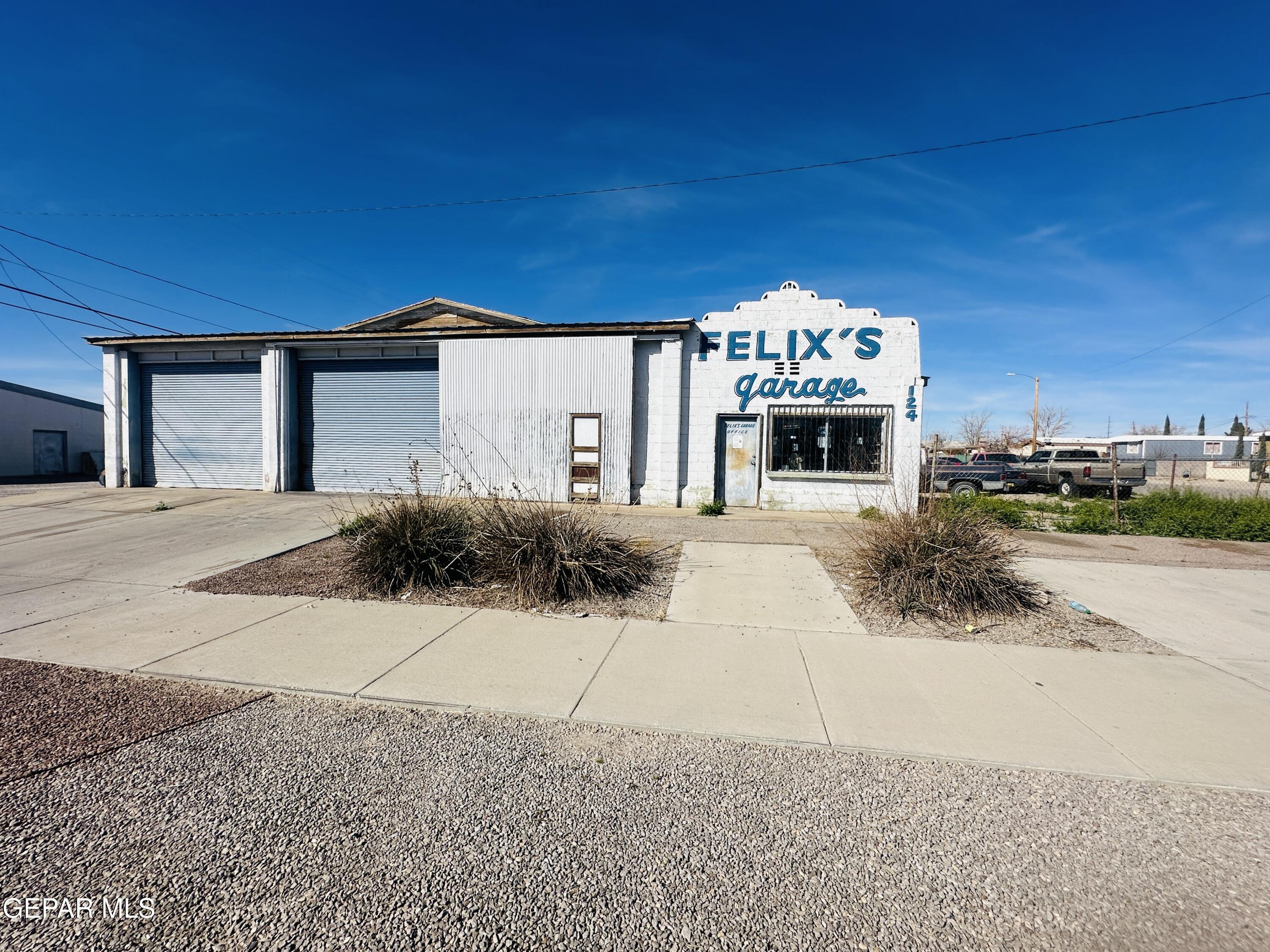 841 S Main & 124 Wildcat Dr. Street