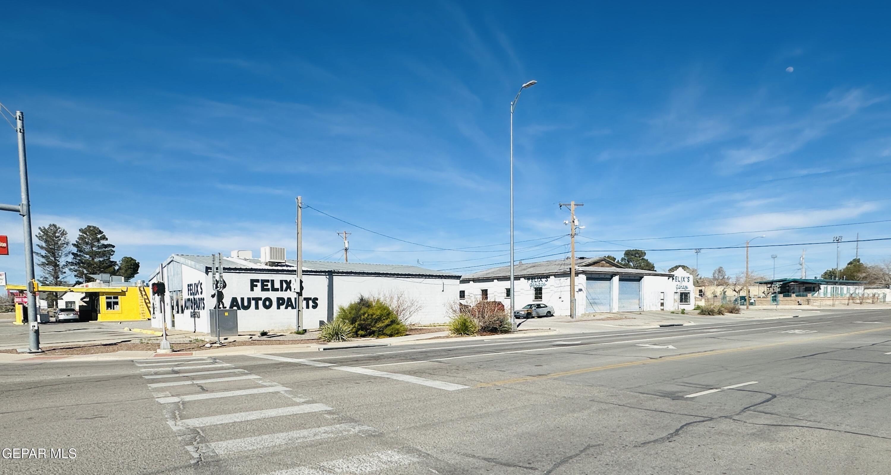 841 S Main & 124 Wildcat Dr. Street