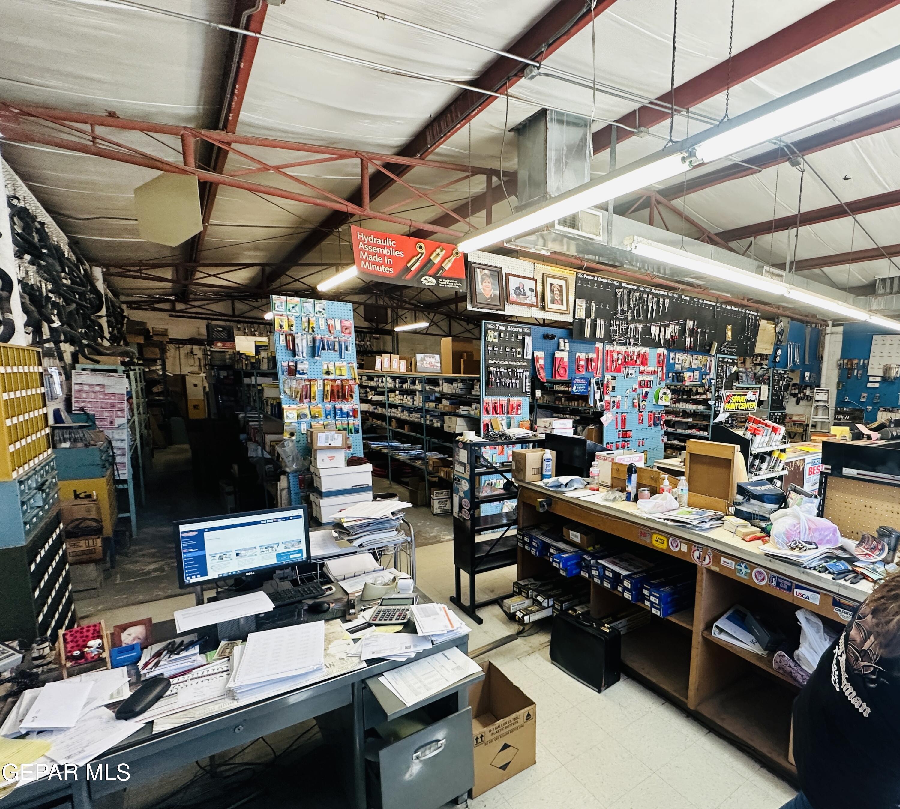 841 S Main & 124 Wildcat Dr. Street