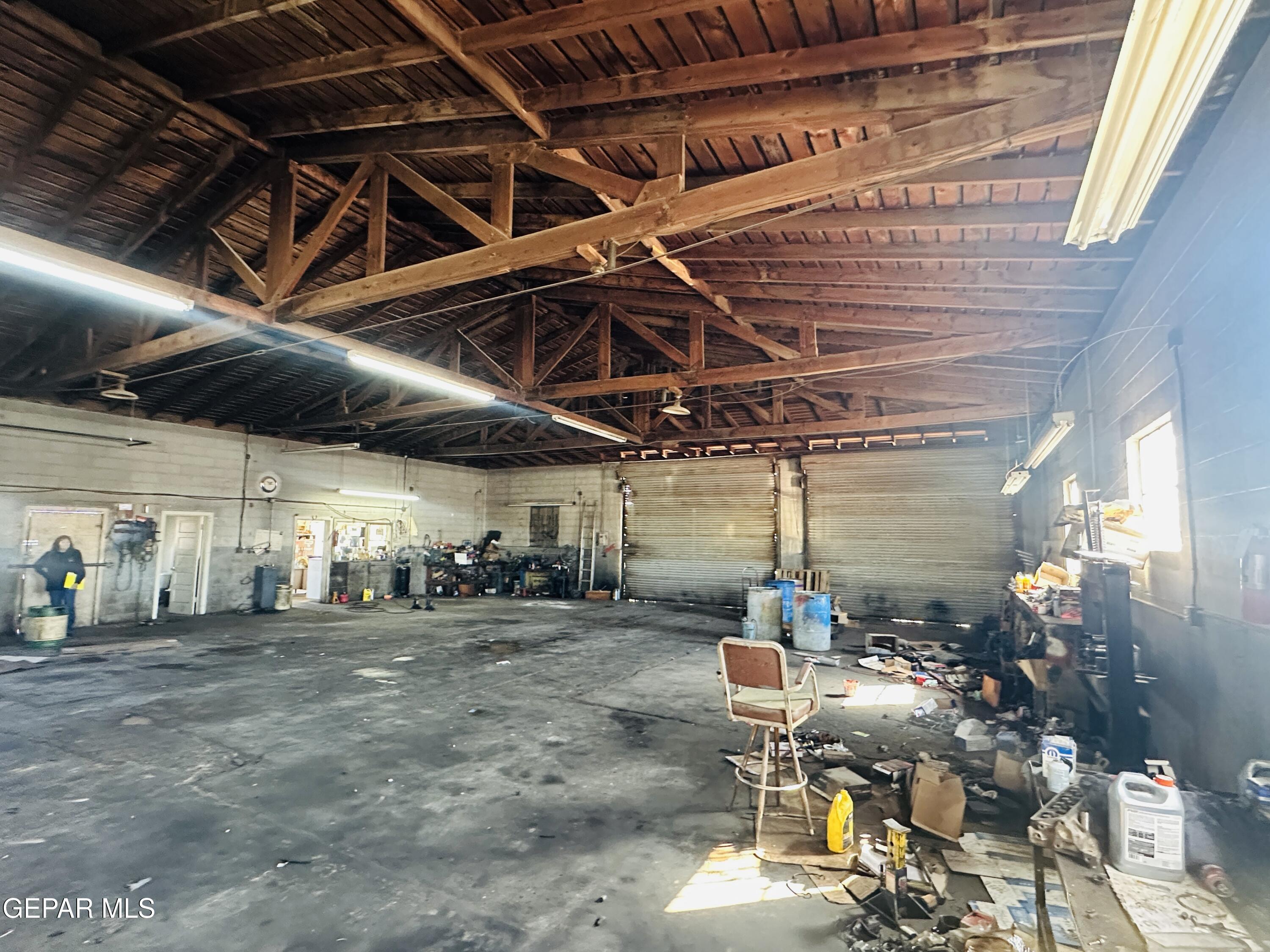 841 S Main & 124 Wildcat Dr. Street